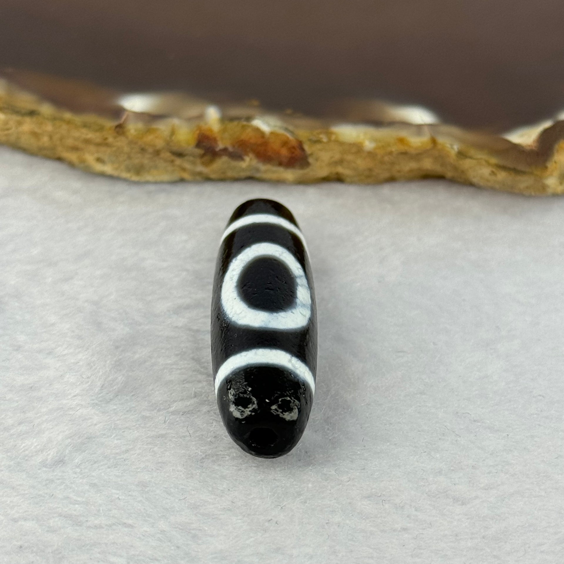 Natural Powerful Tibetan Old Oily Agate 1 Eye With Mountain Support Dzi Bead Heavenly Master (Tian Zhu) 一眼靠天珠 7.05g 37.8 by 11.1mm - Huangs Jadeite and Jewelry Pte Ltd