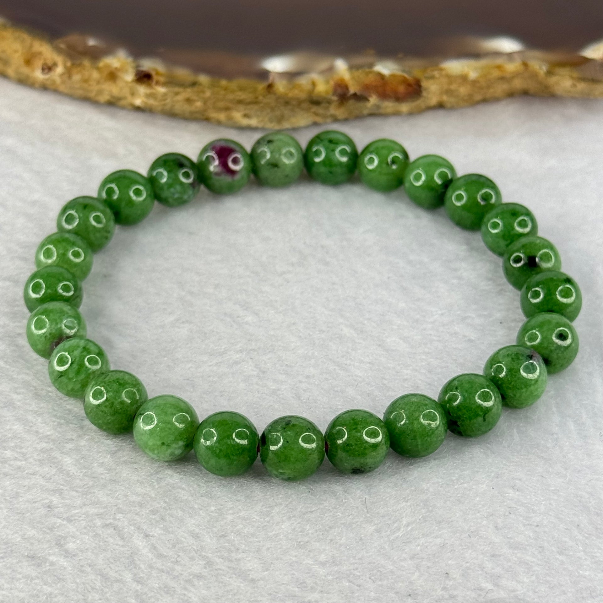 Natural Emerald And Ruby Zoisite Beads Bracelet 18.38g 16cm 7.8mm 25 Beads - Huangs Jadeite and Jewelry Pte Ltd