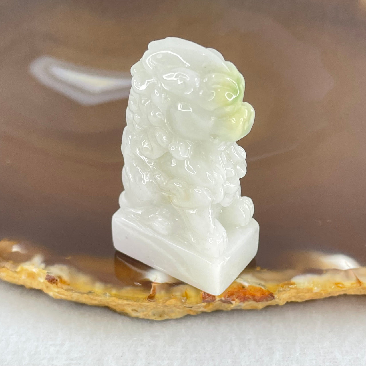 Type A Faint Green Lavender Patches Jadeite Fu Dog Seal Display 26.93g 41.9 by 22.9 by 13.7mm