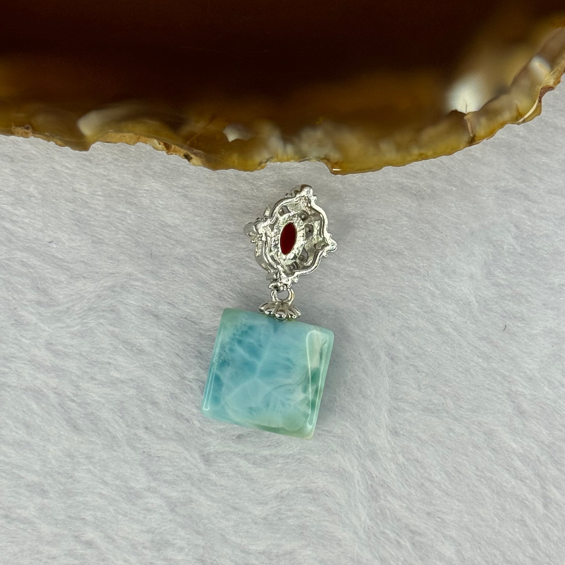 Natural Larimar With Nan Hong in Sliver Claps Charm/Pendent 4.01g 13.5 by 13.3 by 6.4mm 5.2 by 3.5 by 1.2mm - Huangs Jadeite and Jewelry Pte Ltd