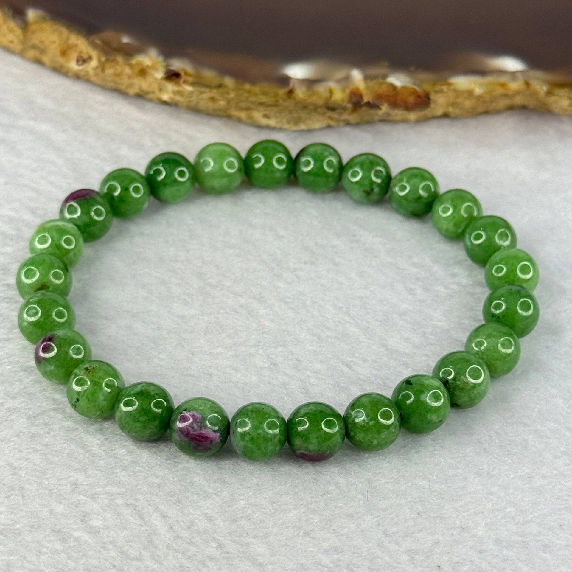 Natural Emerald And Ruby Zoisite Beads Bracelet 18.25g 16cm 7.7mm 25 Beads - Huangs Jadeite and Jewelry Pte Ltd