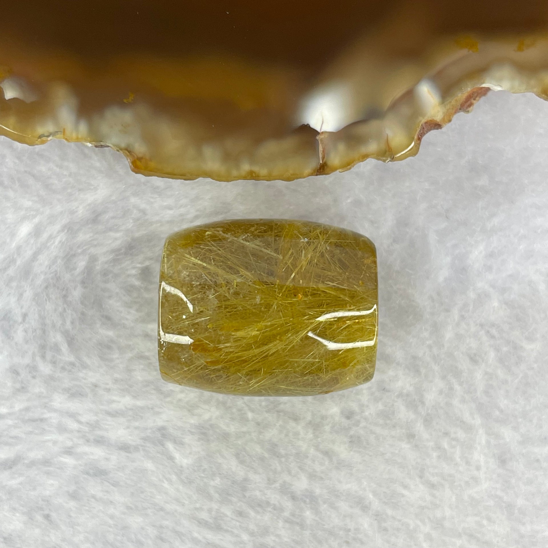 Good Grade Natural Golden Rutilated Quartz Crystal Lulu Tong Barrel 天然金发晶水晶露露通桶 
8.52g 18.7 by 15.9mm - Huangs Jadeite and Jewelry Pte Ltd