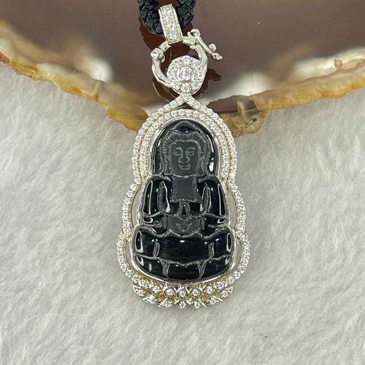 Type A Translucent Black Omphasite Jadeite Guan Yin 24.8 by 15.3 by 1.8mm Pendant in S925 Sliver Pendant 11.89g