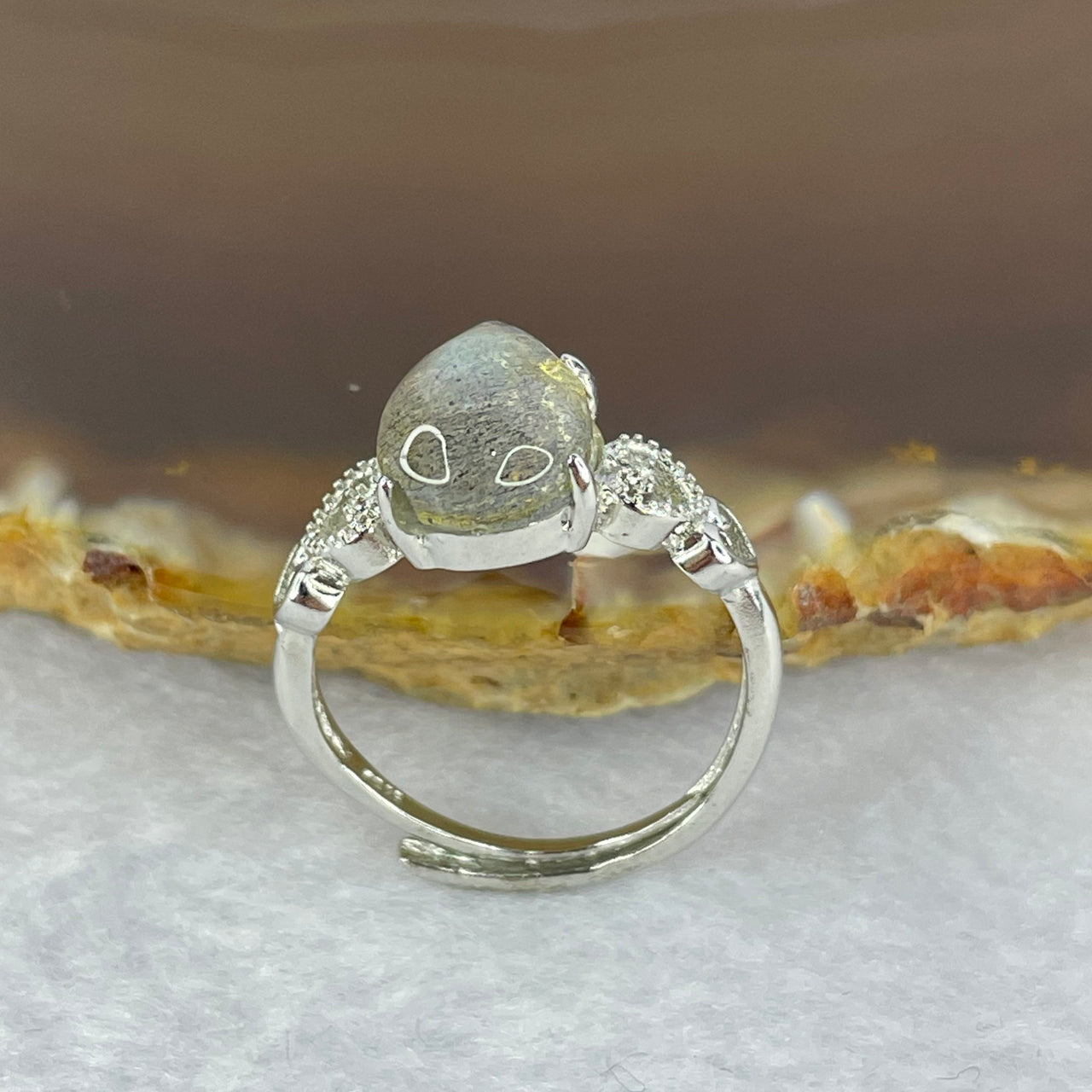 High Grade Natural Labradorite in 925 Sliver Ring (Adjustable Size) 1.99g 11.4 by 7.5 by 4.8mm - Huangs Jadeite and Jewelry Pte Ltd