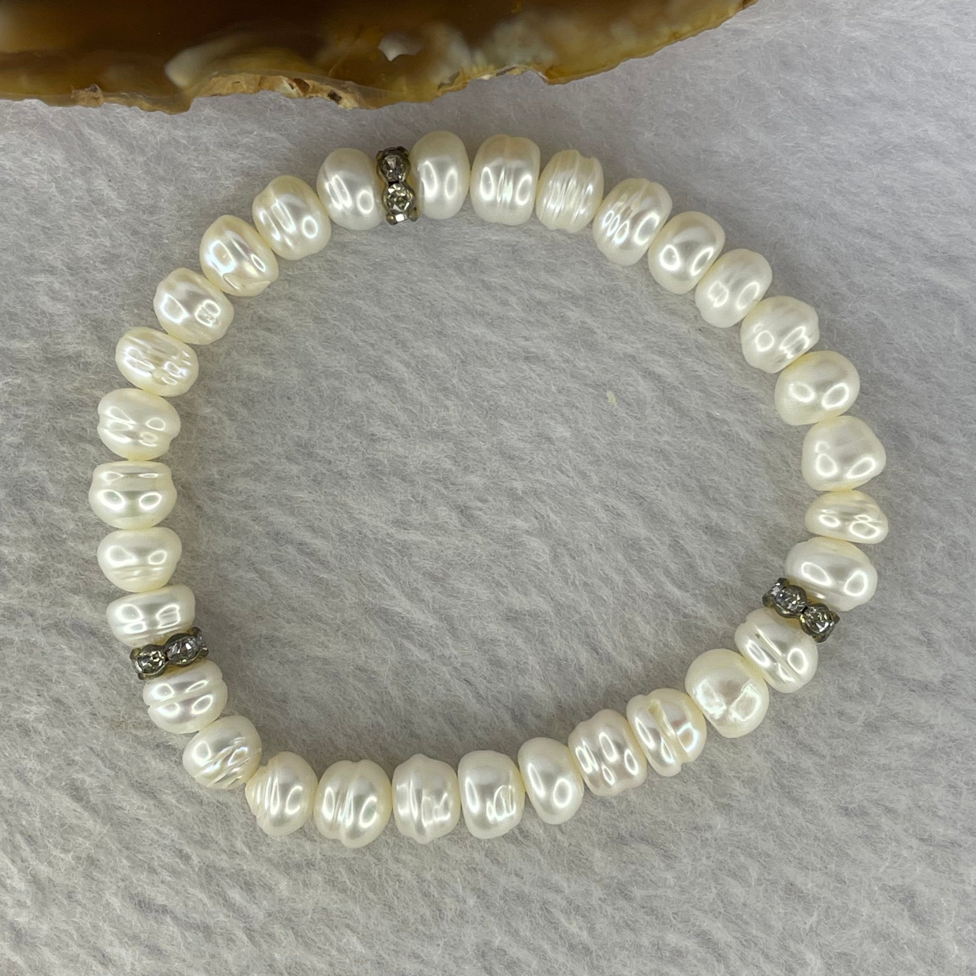 Natural White Pearl Bracelet 11.93g 7.1 mm 31 Pearls - Huangs Jadeite and Jewelry Pte Ltd