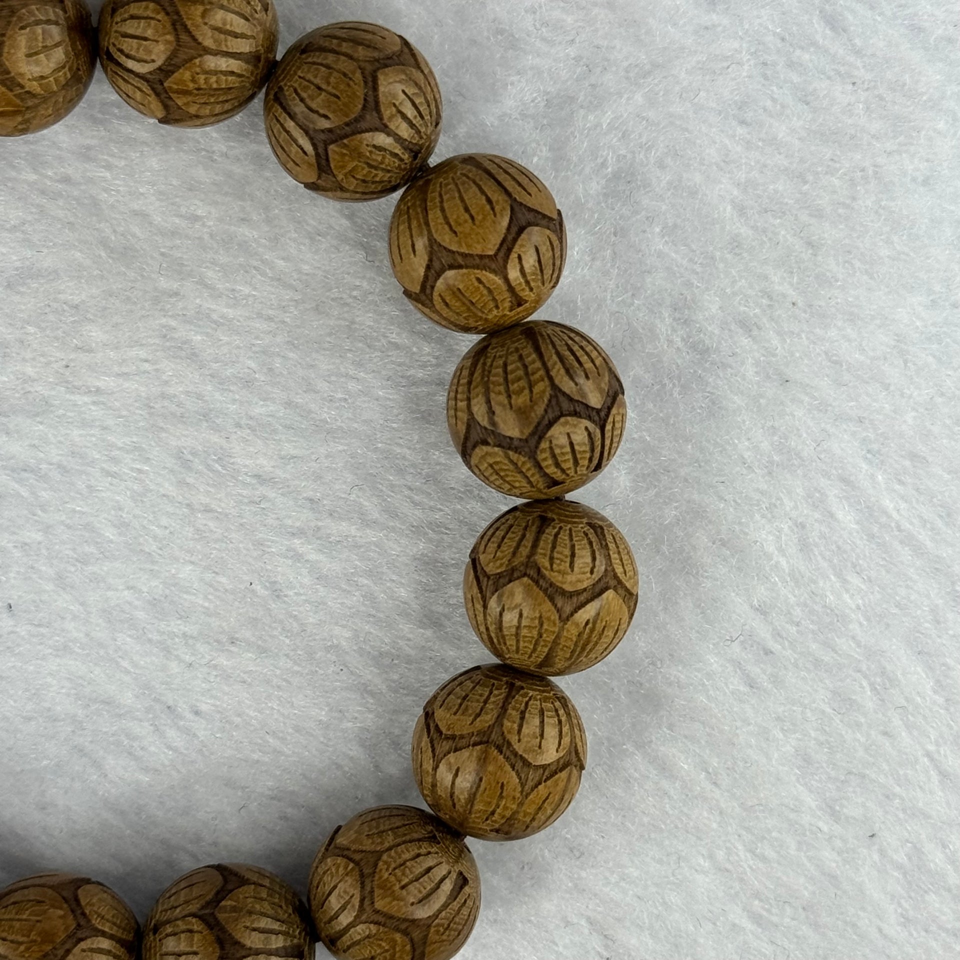 Natural Six Way Wooden Beads Flower Carvings Bracelets 天然六道木花开富贵手链 15.91g 18.5cm 12.6mm 17 Beads - Huangs Jadeite and Jewelry Pte Ltd