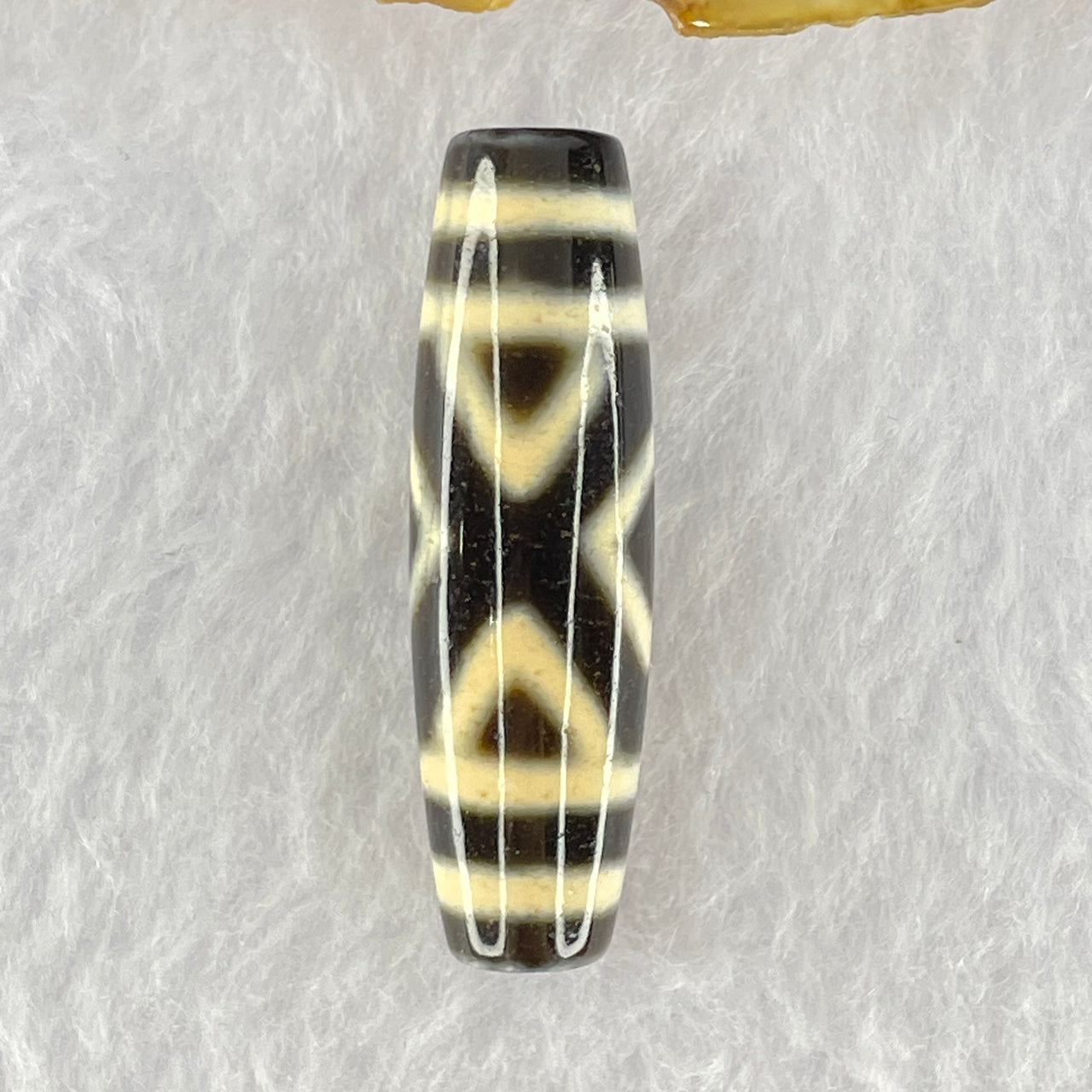 Natural Powerful Tibetan Old Oily Agate 2-Eye Vajra Dzi Bead Heavenly Master (Tian Zhu) 二眼天珠 7.36g 38.5 by 11.3mm