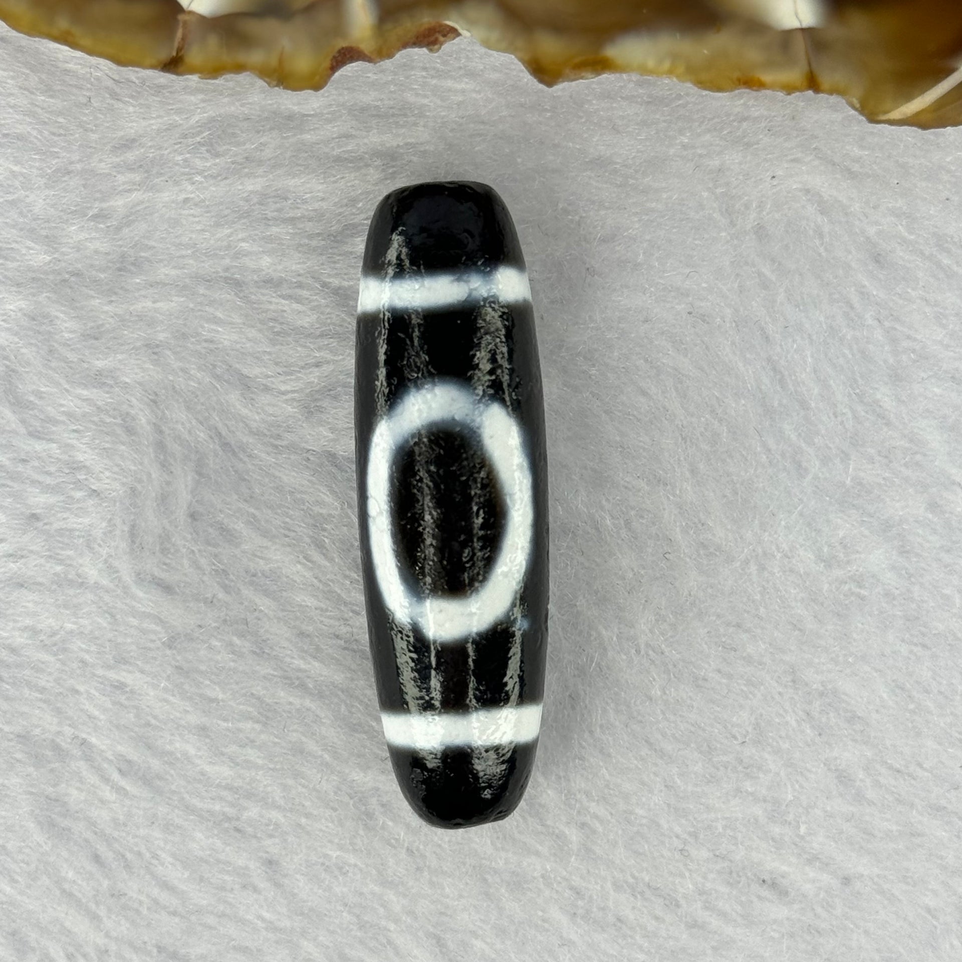 Natural Powerful Tibetan Old Oily Agate Sky Door Serenity 1 Eye Dzi Bead Heavenly Master (Tian Zhu) 一眼天诛 7.29g 38.2 by 11.3mm - Huangs Jadeite and Jewelry Pte Ltd