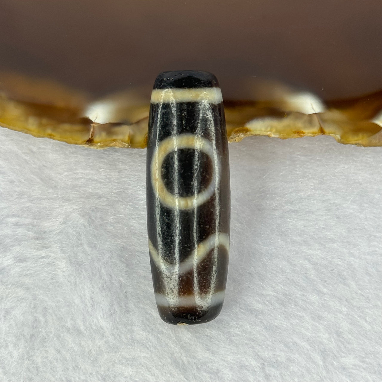 Natural Powerful Tibetan Old Oily Agate Sky Door Serenity 1 Eye Dzi Bead Heavenly Master (Tian Zhu) 一眼天诛 9.75g 38.0 by 12.6mm - Huangs Jadeite and Jewelry Pte Ltd