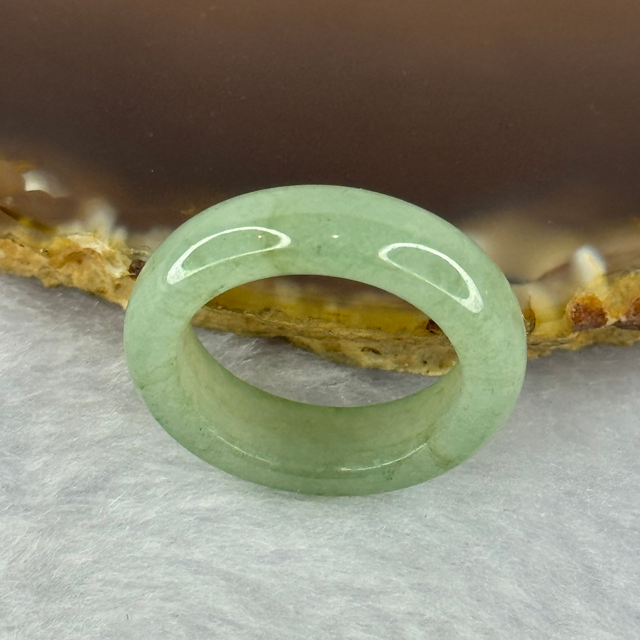 Type A Green Jadeite Ring 4.12g 6.0 by 3.7mm US7.25 HK16