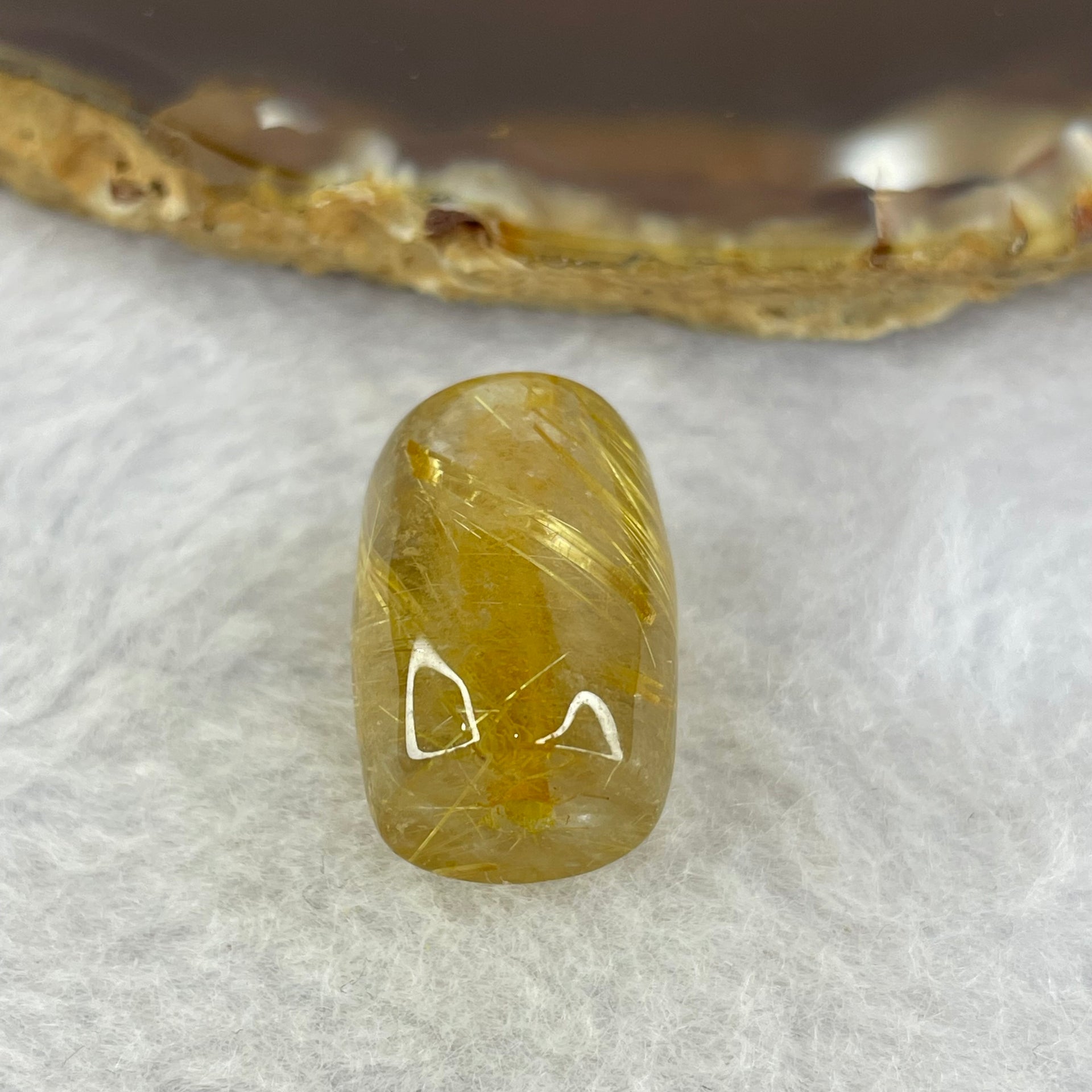 Good Grade Natural Golden Rutilated Quartz Crystal Lulu Tong Barrel 天然金顺发晶水晶露露通桶 
5.63g 12.2 by 13.2mm - Huangs Jadeite and Jewelry Pte Ltd