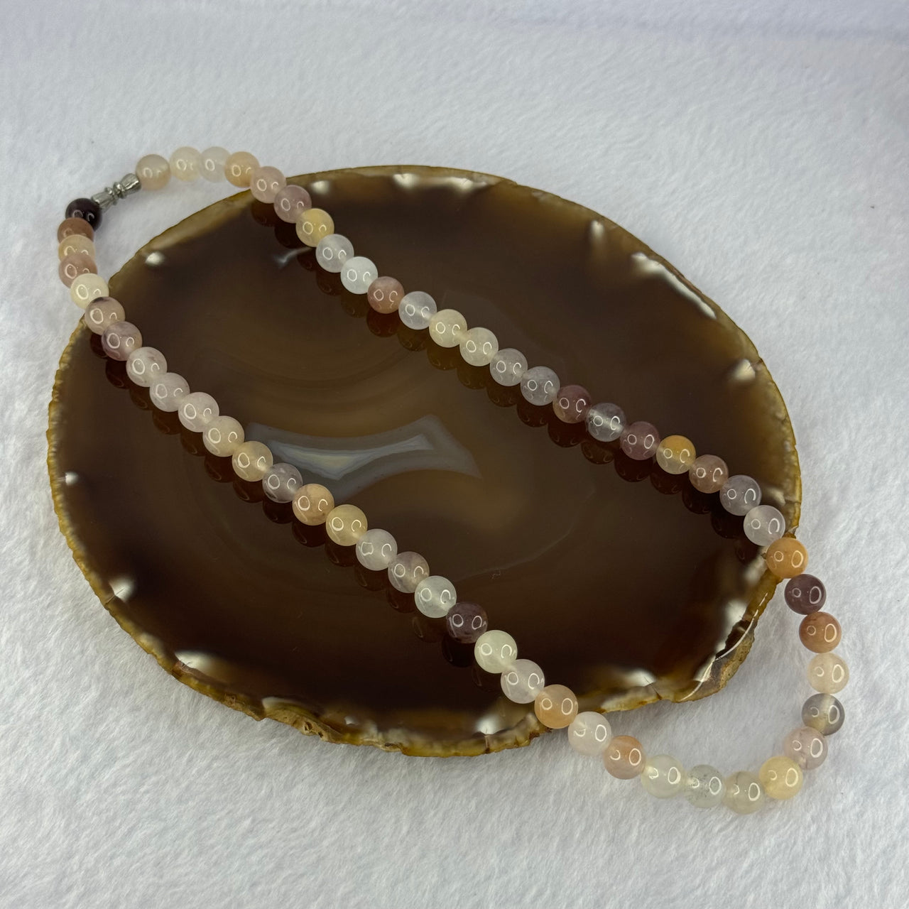 Type A Mixed Color Agate Necklace 44.90g 44cm 8.5mm 56 Beads