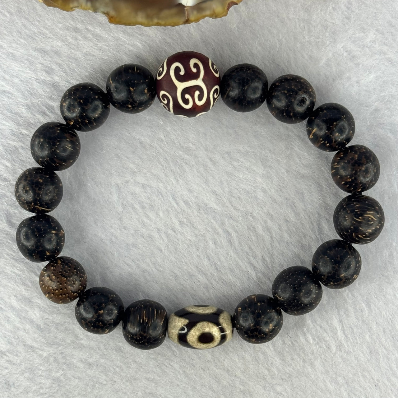 Natural Agarwood With 3 Eyes Dzi Bead Tian Zhu Beads Bracelet 天然沉香带三眼天珠手链 17.56g 16.5cm Dzi 14.4 by 9.8 and 14.1mm 1 Bead and 10.8mm 16 Beads - Huangs Jadeite and Jewelry Pte Ltd