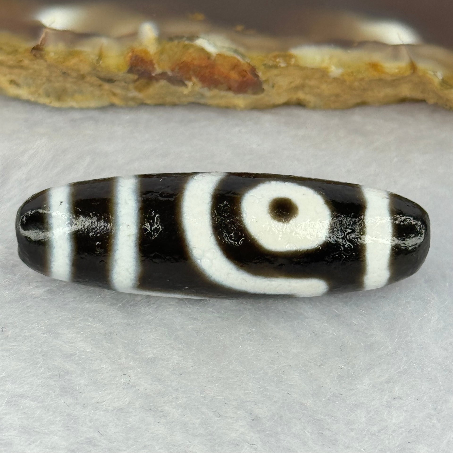 Natural Powerful Tibetan Old Oily Agate 2 Eyes Dzi Bead Heavenly Master (Tian Zhu) 二眼天诛 7.41g 37.6 by 11.7mm - Huangs Jadeite and Jewelry Pte Ltd