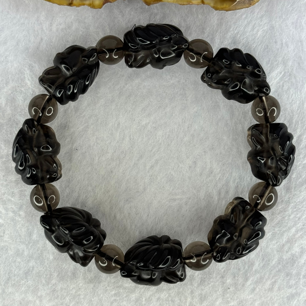 Obsidian 9 Tail Fox 18.1 by 17.9 by 12.4mm 8pcs and 8 Beads 8.3mm Bracelet 40.35g 16.5cm