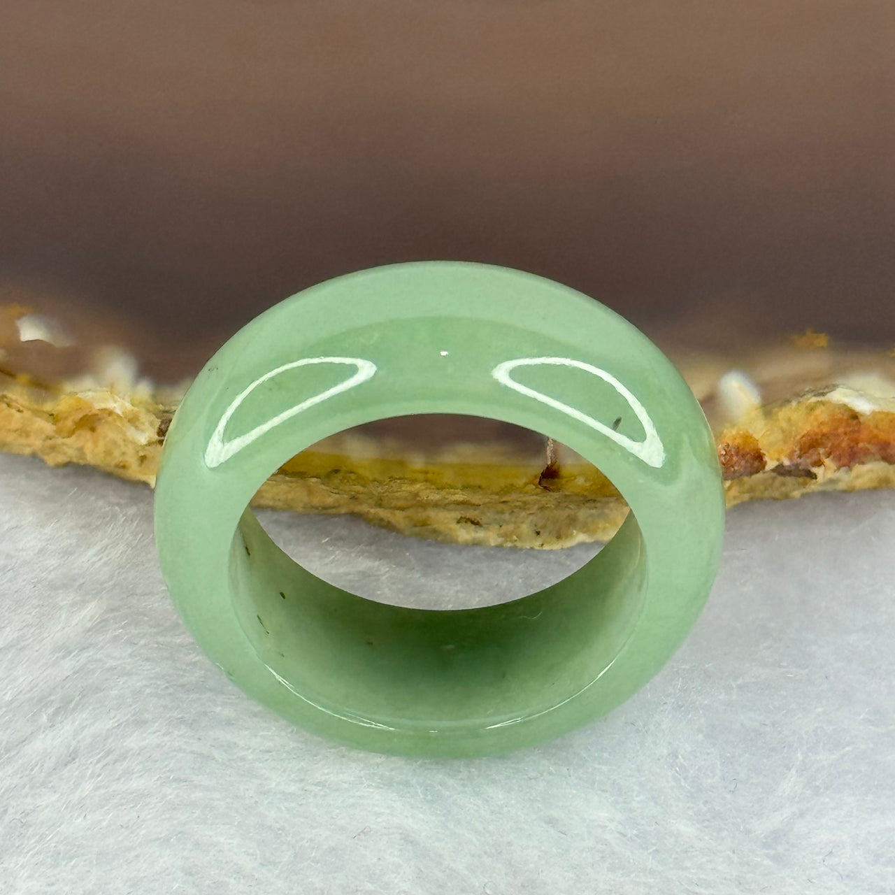 Type A Green Jadeite Ring 7.42g 9.6 by 4.1 by US9.5 HK21