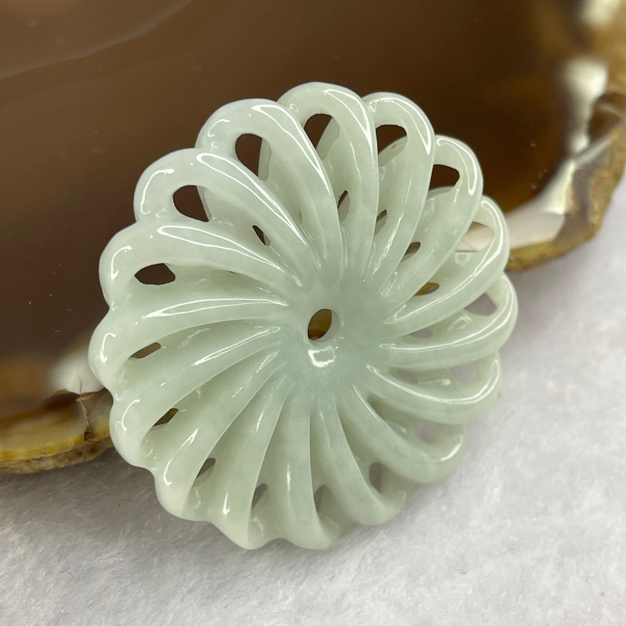 Type A Green Lavender Jadeite Windmill 36.5 by 36.5 by 5.9mm 10.59g - Huangs Jadeite and Jewelry Pte Ltd