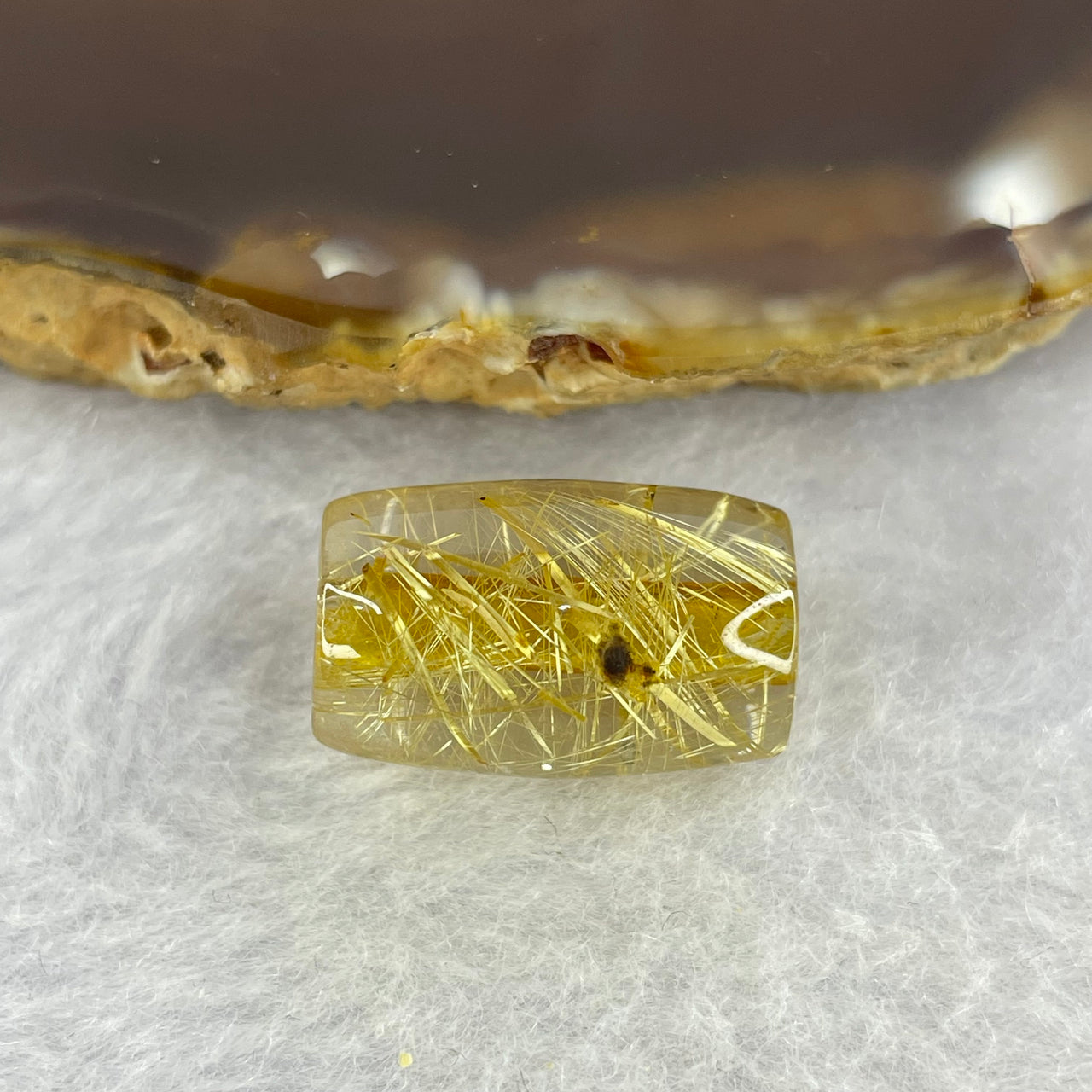 Good Grade Natural Golden Rutilated Quartz Crystal Lulu Tong Barrel 天然金发晶水晶露露通桶 
4.02g 17.9 by 11.3mm - Huangs Jadeite and Jewelry Pte Ltd