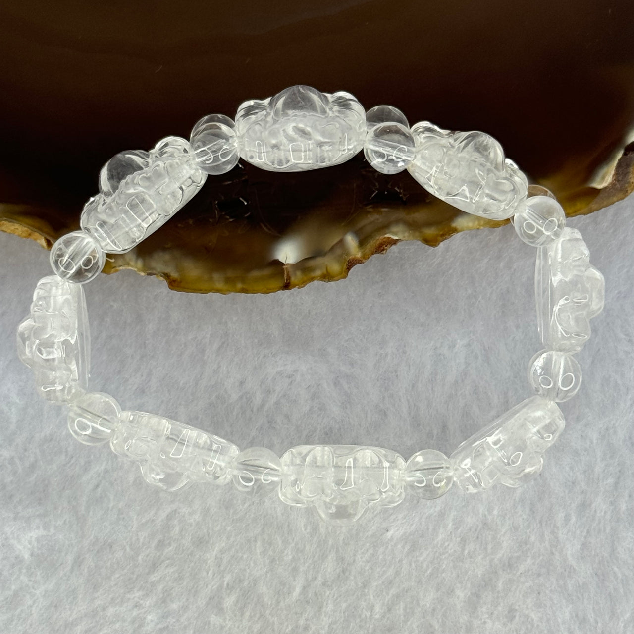 Natural Clear Quartz 9 Tail Fox Bracelet 39.76g 16cm 20.3 by 18.0 by 10.2mm 8pcs