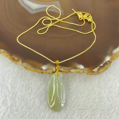 Type A Light Yellowish Green Jadeite Fertility Flower 34.4 by 15.5 by 4.8mm Pendent in S925 Silver Gold Color Necklace 4.75g