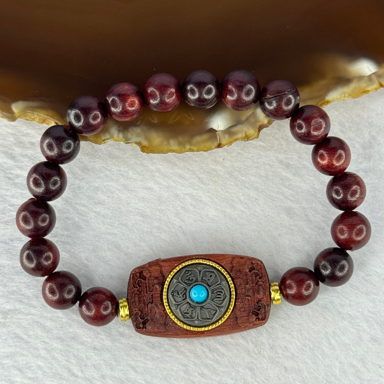 Natural Blood Zitan Beads with Rotating Turquoise Om Mani Padme Hum Powerful Mantra Bracelet 天然血檀木旋转唵嘛呢叭咪吽手链 10.71g 15cm 8.4mm 18 Beads / 30.1 by 17.4 by 6.4mm (Slight Crack) - Huangs Jadeite and Jewelry Pte Ltd