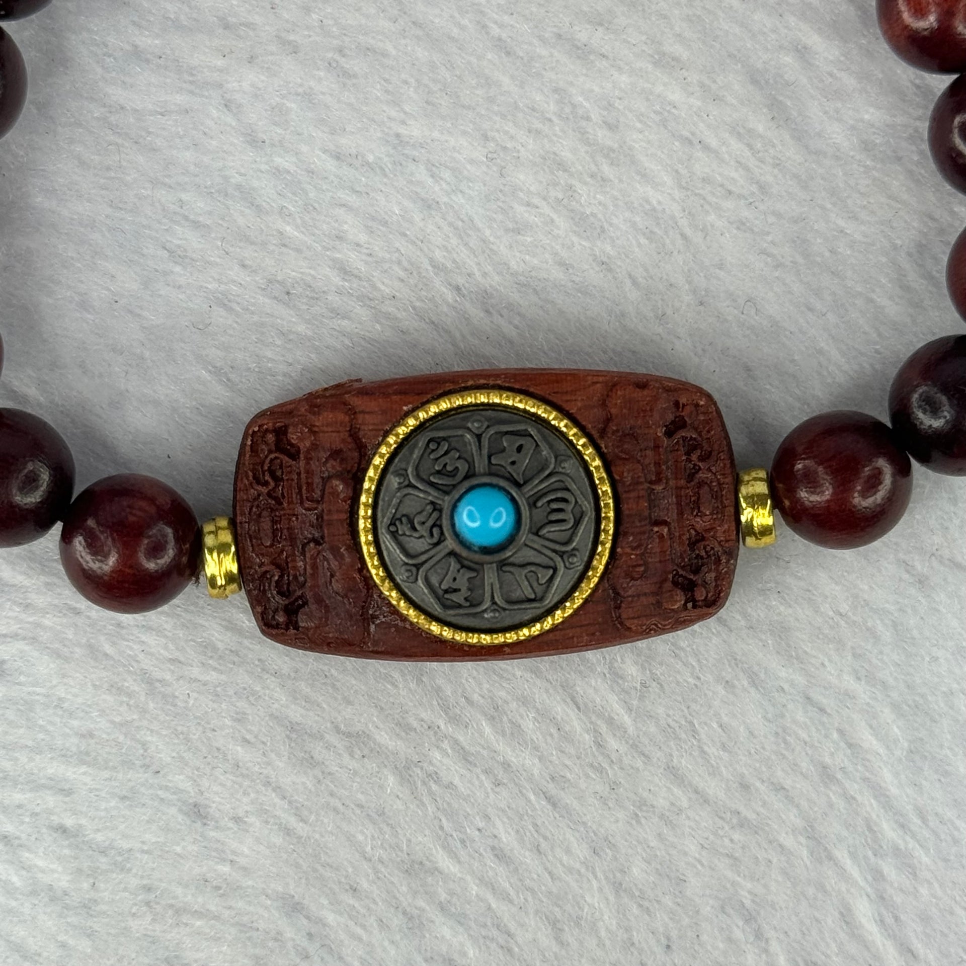 Natural Blood Zitan Beads with Rotating Turquoise Om Mani Padme Hum Powerful Mantra Bracelet 天然血檀木旋转唵嘛呢叭咪吽手链 10.71g 15cm 8.4mm 18 Beads / 30.1 by 17.4 by 6.4mm (Slight Crack) - Huangs Jadeite and Jewelry Pte Ltd