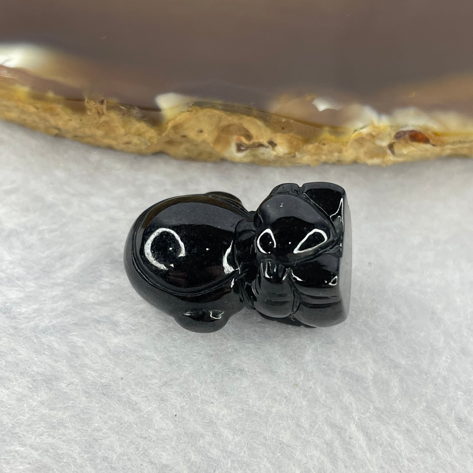 Type A Opaque Black Omphasite Astronaut Pendant Charm 货墨翠宇航员牌 7.99g 22.4 by 15.2 by 15.2 mm - Huangs Jadeite and Jewelry Pte Ltd