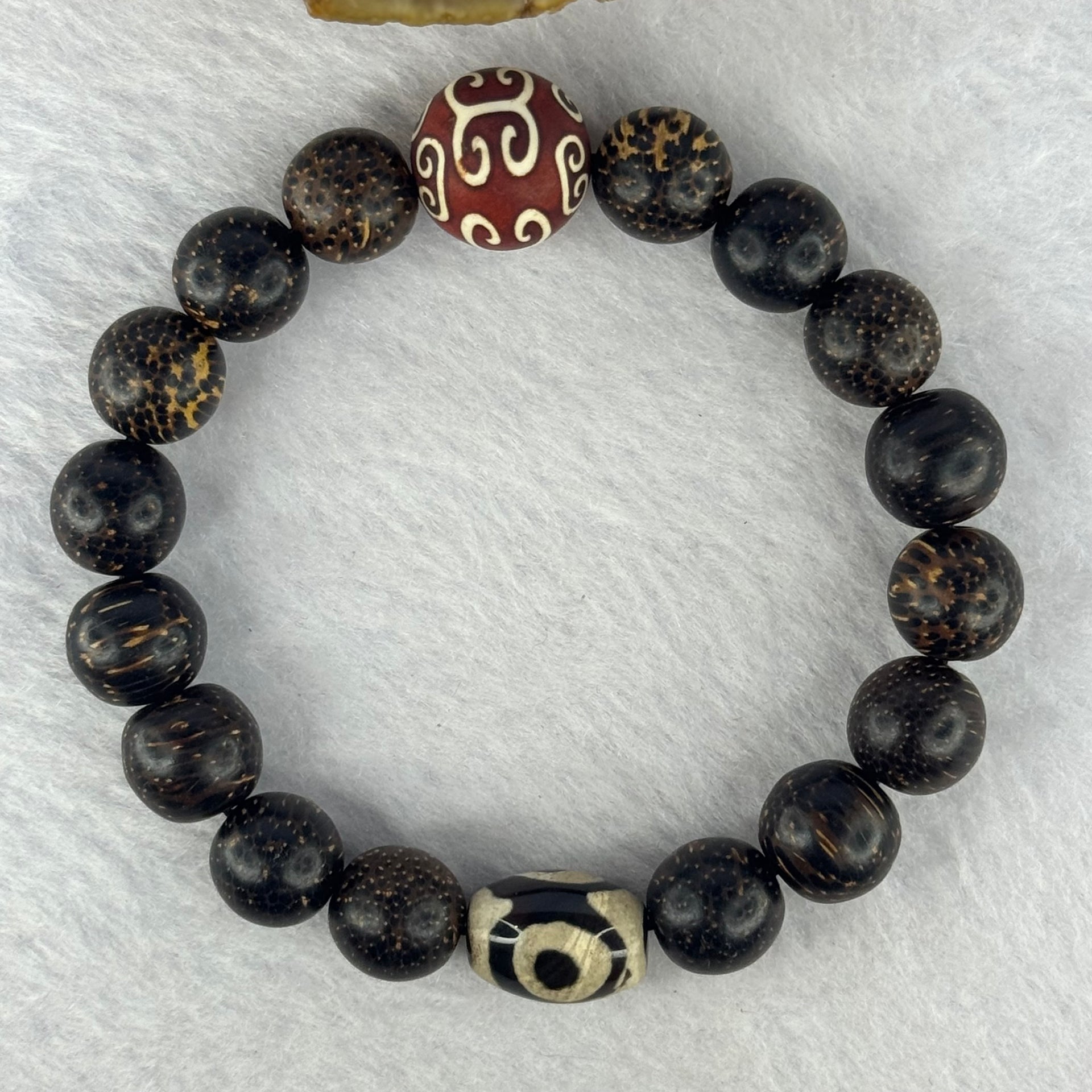 Natural Agarwood With 3 Eyes Dzi Bead Tian Zhu Beads Bracelet 天然沉香带三眼天珠手链 17.61g 16.5cm Dzi 14.1 by 10.6 and 13.9mm 1 Bead and 10.9mm 16 Beads - Huangs Jadeite and Jewelry Pte Ltd