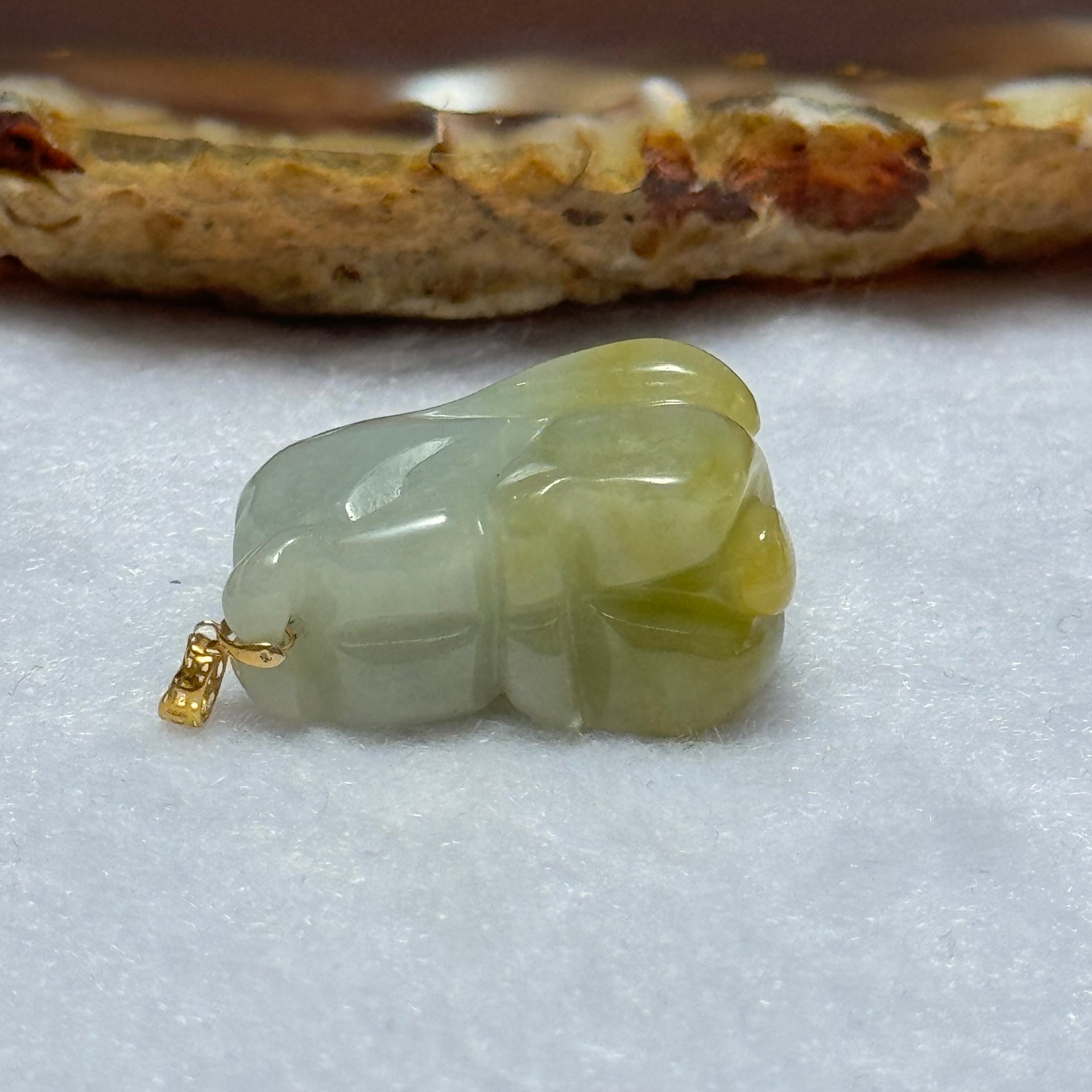 18K Yellow Gold Type A Green and Brown Patch Jadeite Rabbit Pendant with Claps 6.67g 23.3 by 12.4 by 12.8mm - Huangs Jadeite and Jewelry Pte Ltd