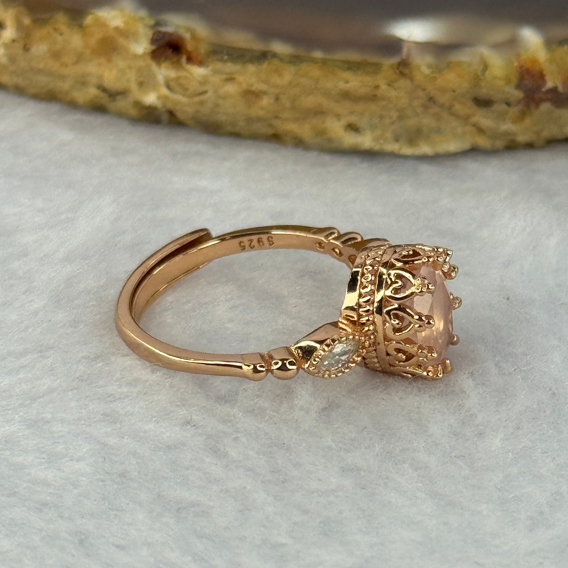 Natural Pink Morganite In 925 Sliver Rose Gold Colour Ring (Adjustable Size) 2.84g 8.1 by 6.5 by 4.0mm - Huangs Jadeite and Jewelry Pte Ltd