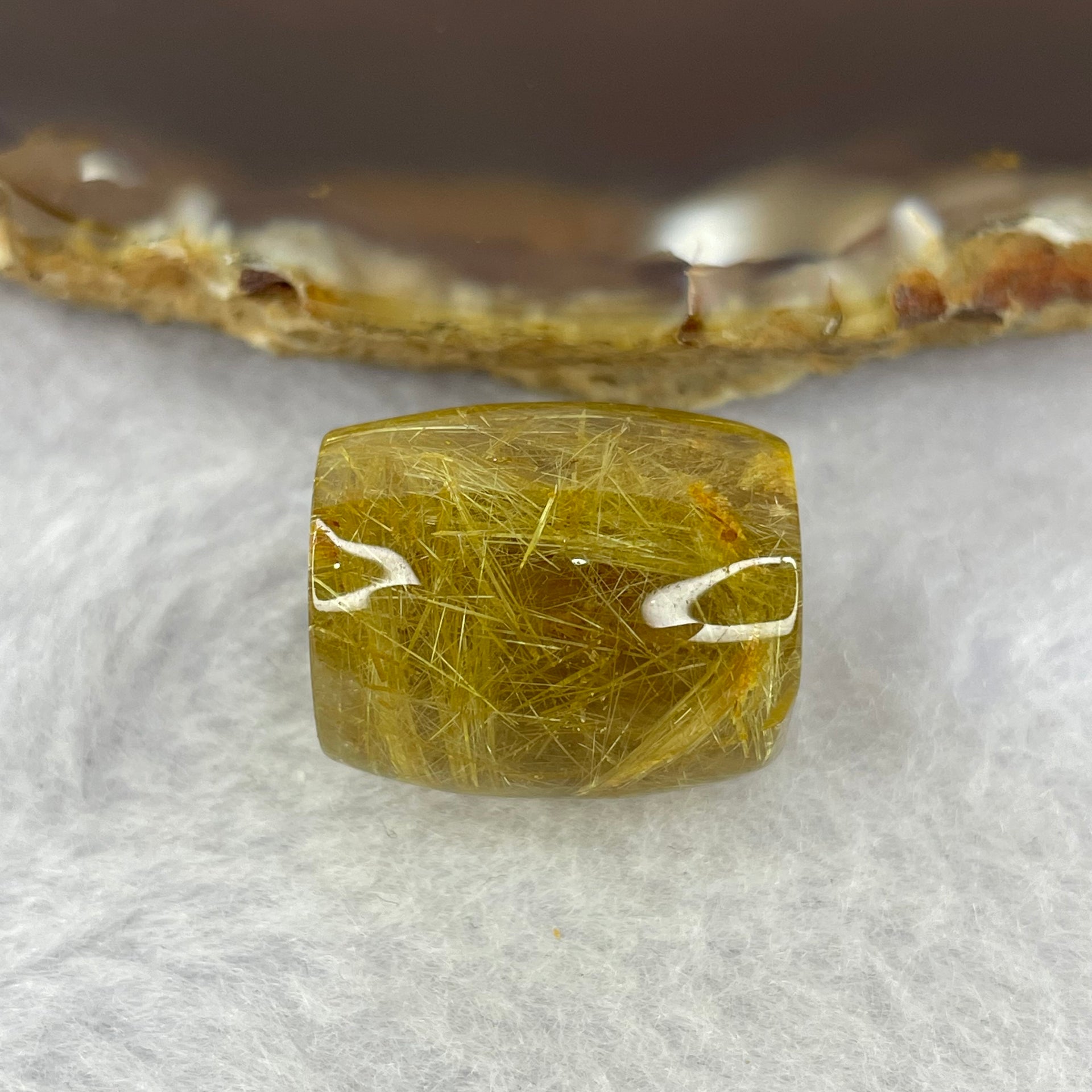 Good Grade Natural Golden Rutilated Quartz Crystal Lulu Tong Barrel 天然金发晶水晶露露通桶 
8.52g 18.7 by 15.9mm - Huangs Jadeite and Jewelry Pte Ltd