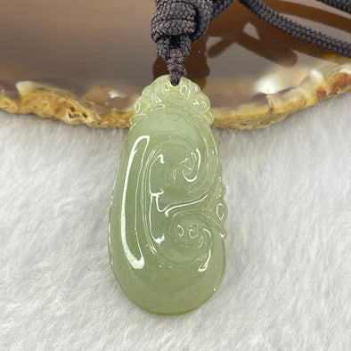 Type A  Green Jadeite Ruyi Pendent 13.03g 38.7 by 19.8 by 8.8mm