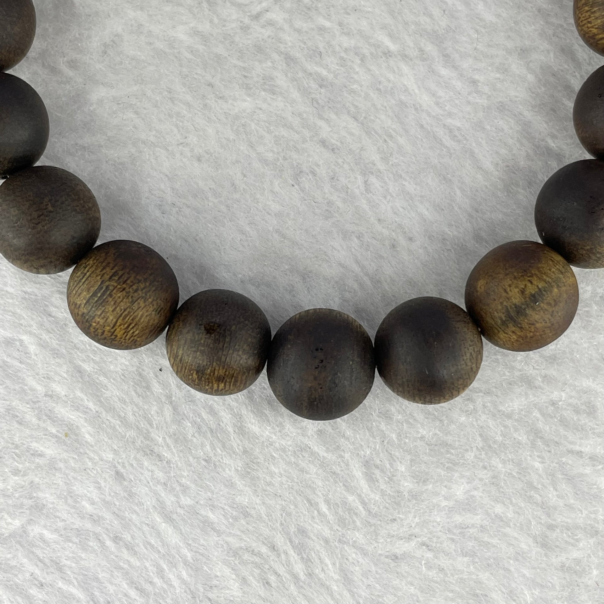 Natural Hainan Wild Old Agarwood Bracelet (Floating) 天然海南野生老树沉香手链 10.74g 17.5cm 11.3mm 19 Beads - Huangs Jadeite and Jewelry Pte Ltd