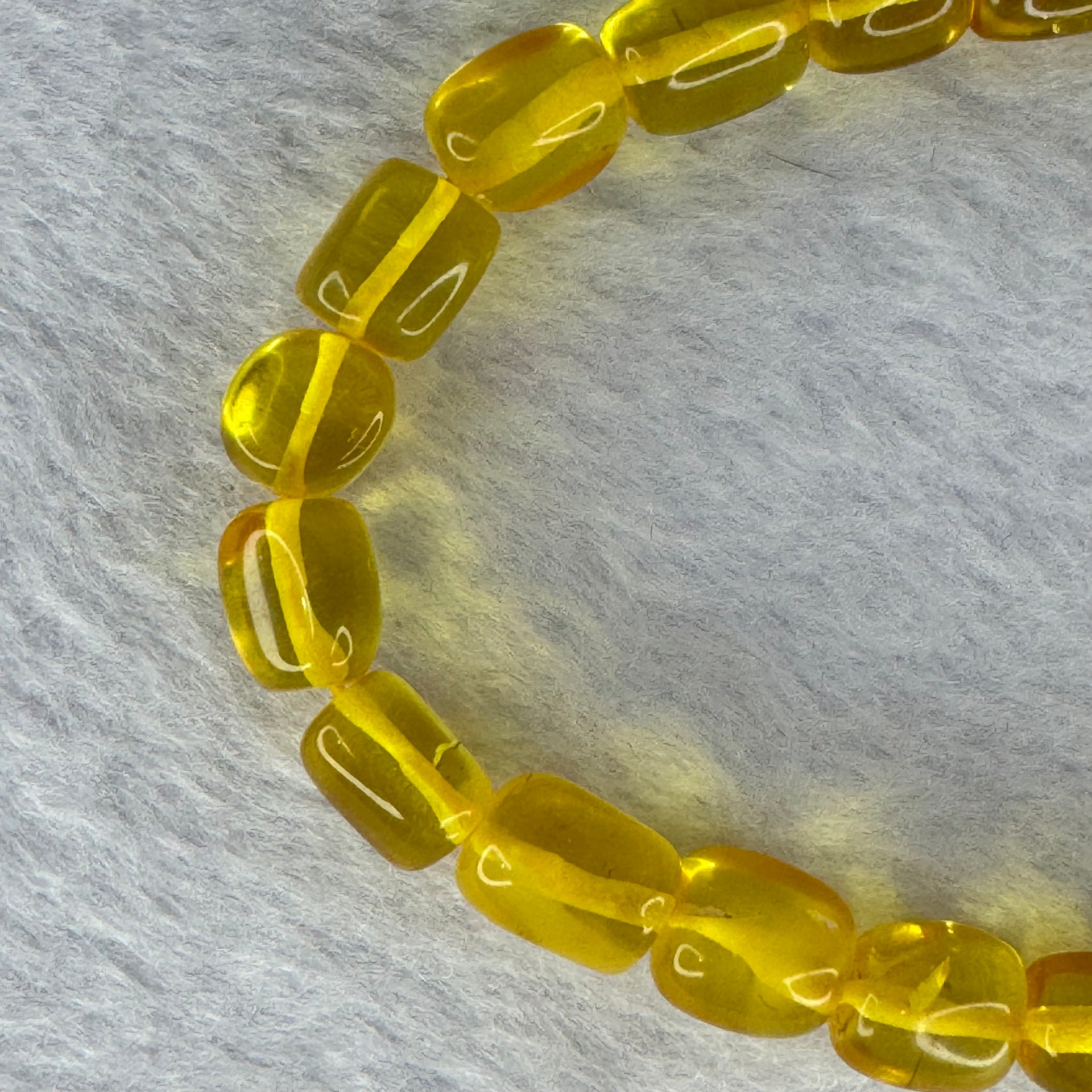 Natural Amber Beads Bracelet 9.07g 10.01 by 7.5 mm 21 Beads - Huangs Jadeite and Jewelry Pte Ltd