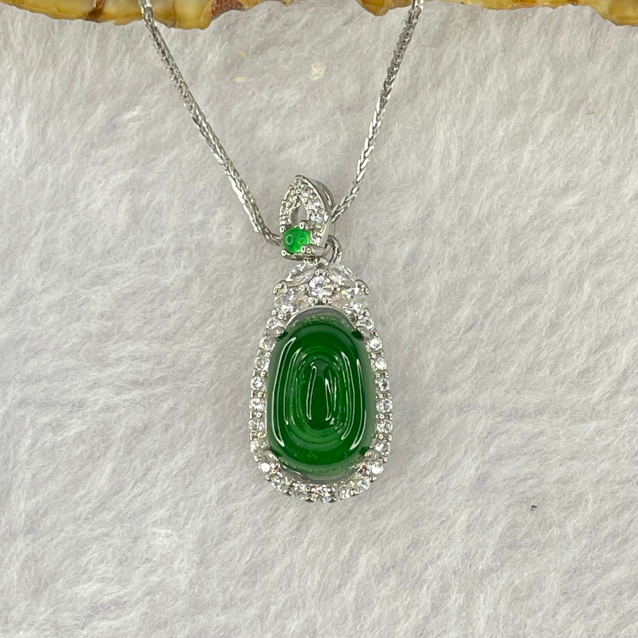 Type A Icy Green Omphasite Jadeite Pendant in S925 Sliver  Necklace 2.67g 12.8 by 9.2 by 4.0mm