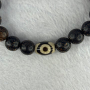 Natural Agarwood With 3 Eyes Dzi Bead Tian Zhu Beads Bracelet 天然沉香带三眼天珠手链 17.56g 16.5cm Dzi 14.4 by 9.8 and 14.1mm 1 Bead and 10.8mm 16 Beads - Huangs Jadeite and Jewelry Pte Ltd