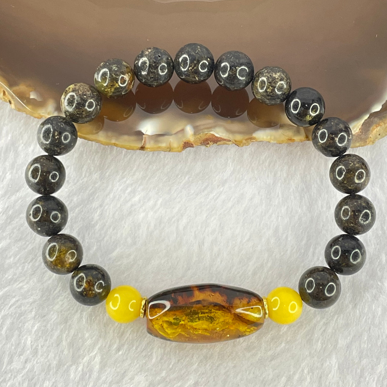 Natural Seaweed, Medicine  and Butterscotch Amber Beads Bracelet 天然海藻珀+药王珀手链l 8.68g 16cm 24.9 by 12.0mm 1 Beads 8.8mm 19 Beads