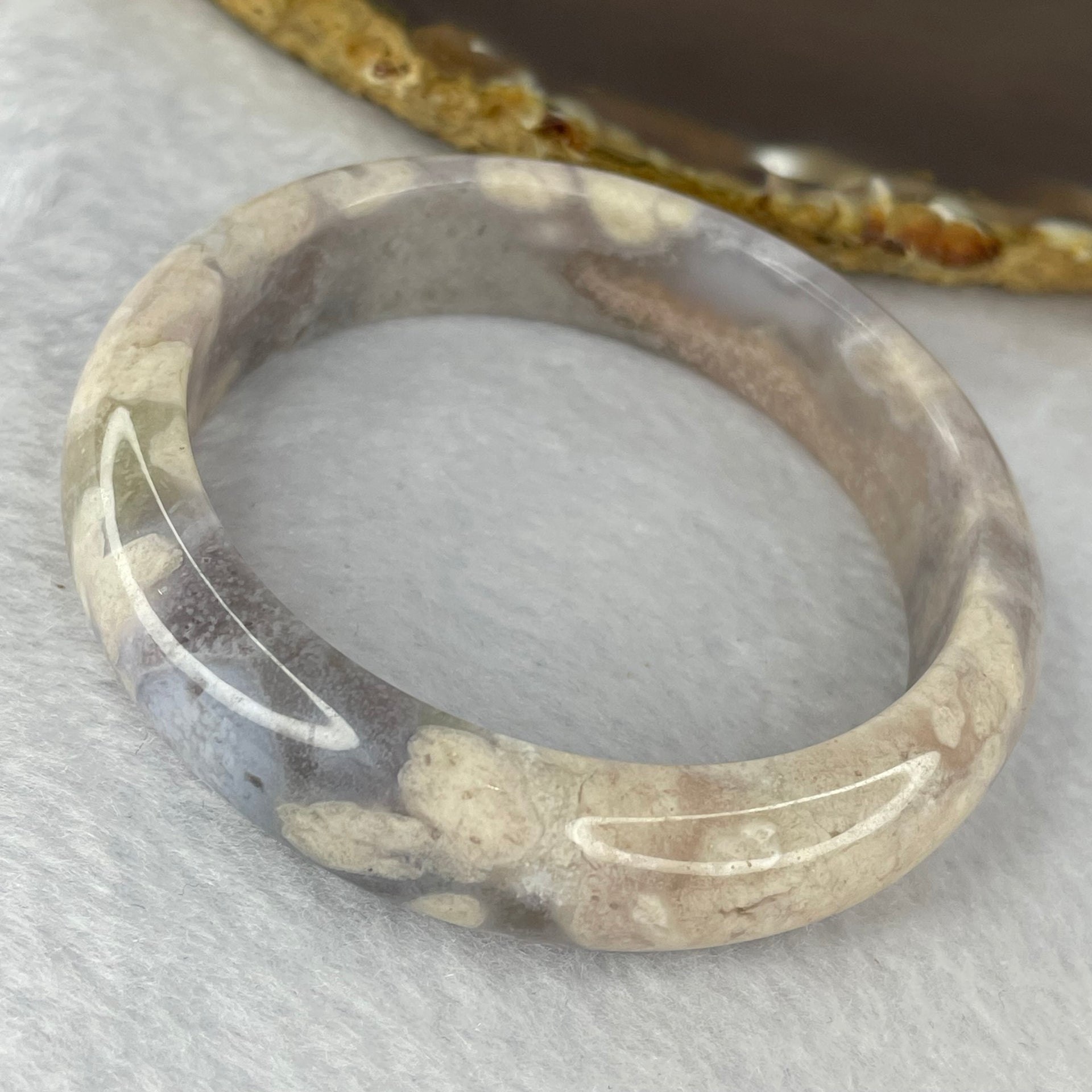 Natural Agate Bangle 44.07g 14.5 by 8.0 mm Internal Diameter 55.4 mm - Huangs Jadeite and Jewelry Pte Ltd