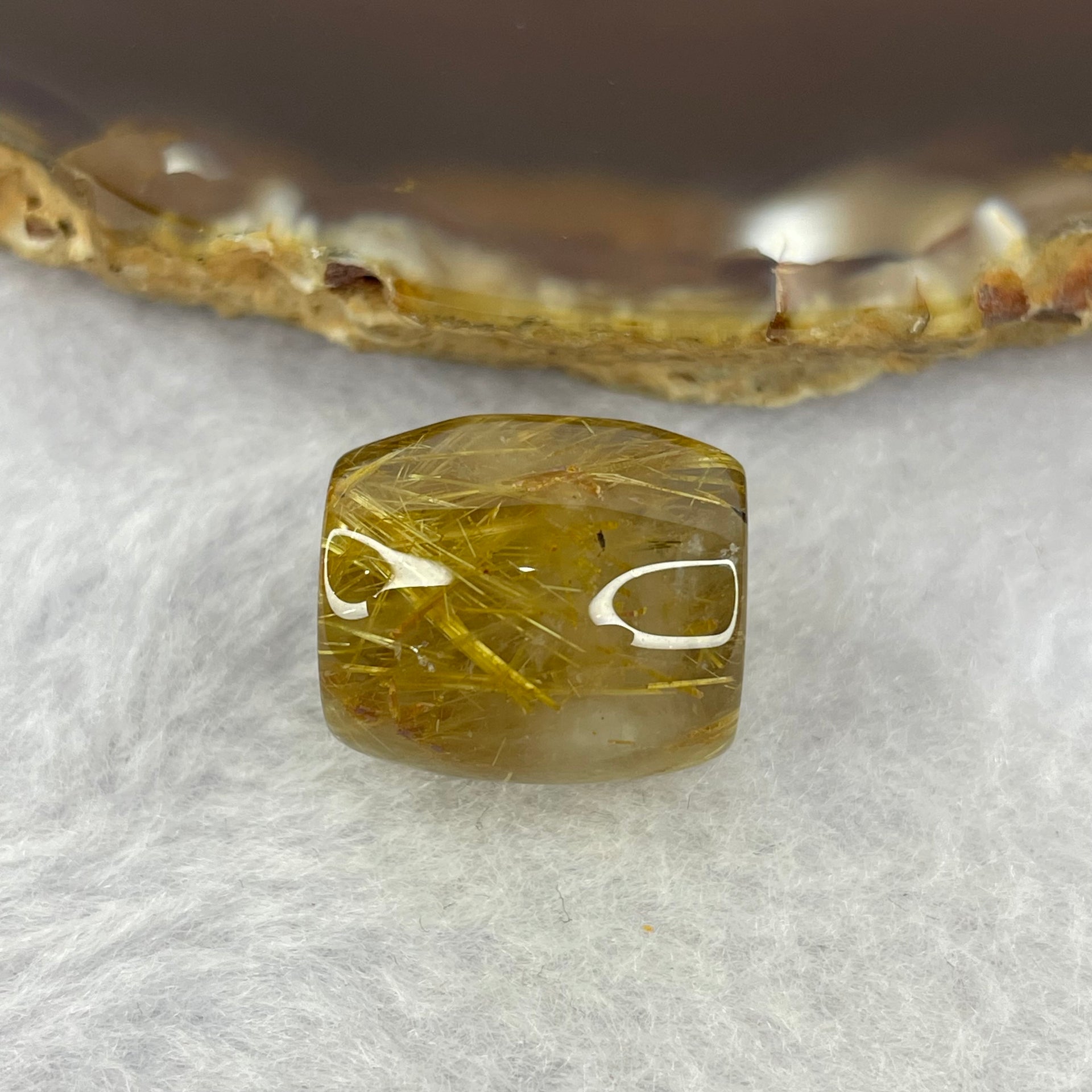 Good Grade Natural Golden Rutilated Quartz Crystal Lulu Tong Barrel 天然金顺发晶水晶露露通桶 
6.57g 16.5 by 14.7mm - Huangs Jadeite and Jewelry Pte Ltd