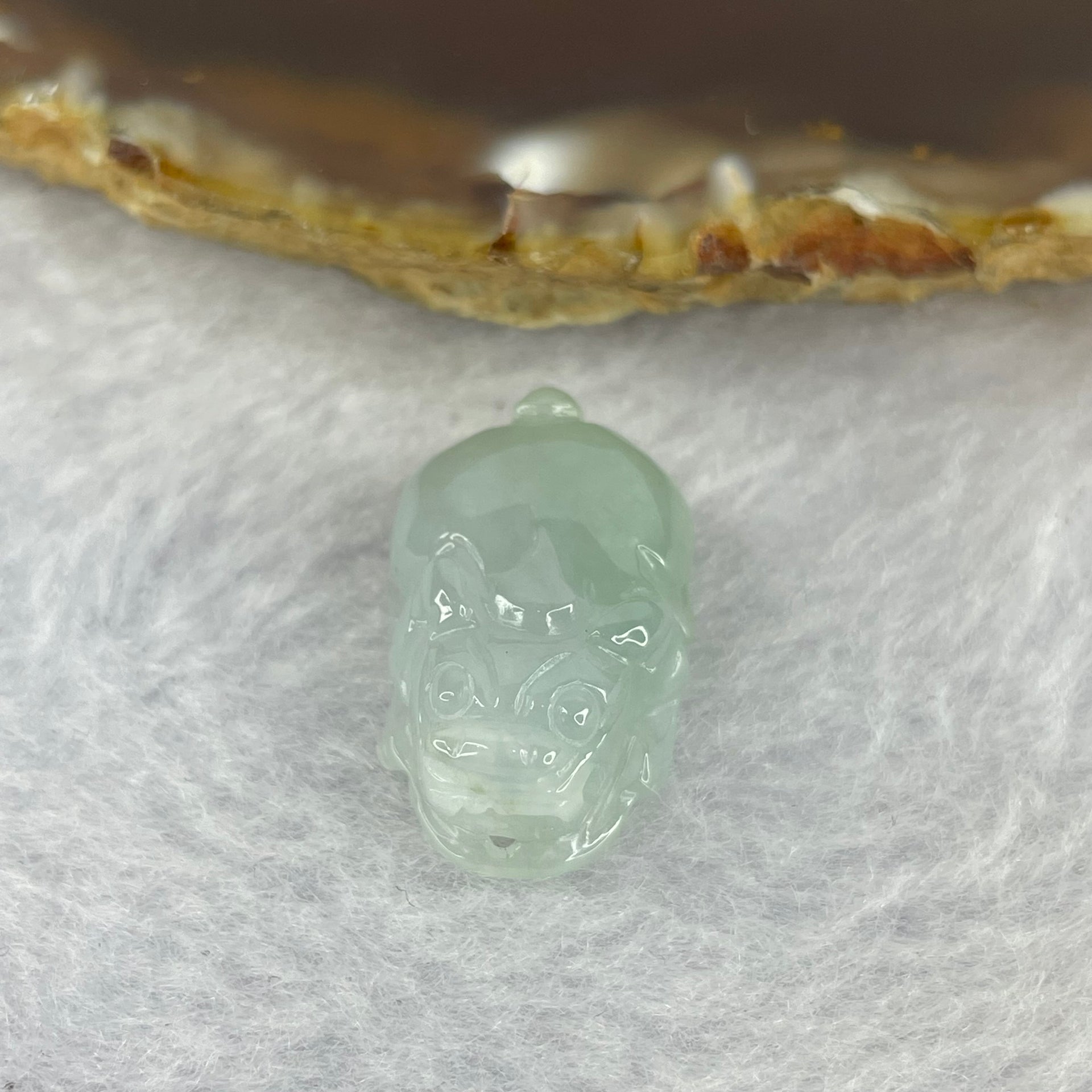 Type A Lavender Green Jadeite Pixiu Pendent A货紫绿色翡翠貔貅牌 4.83g 22.1 by 13.7 by 8.1 mm - Huangs Jadeite and Jewelry Pte Ltd