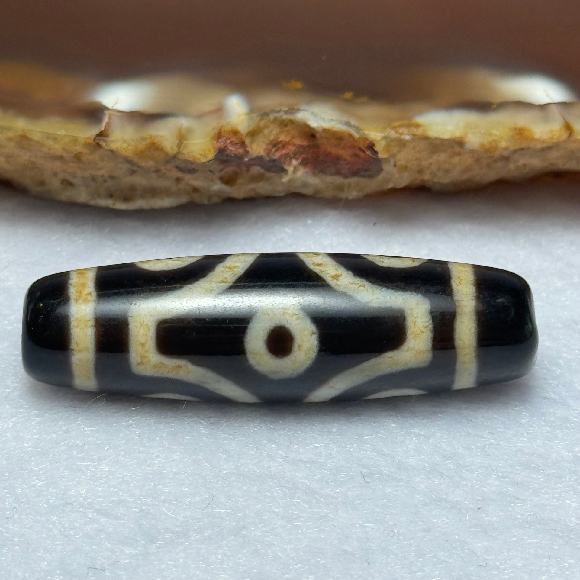 Natural Powerful Tibetan Old Oily Agate 6 Eyes Dzi Bead Heavenly Master (Tian Zhu) 六眼天诛 7.19g 38.1 by 11.1mm - Huangs Jadeite and Jewelry Pte Ltd