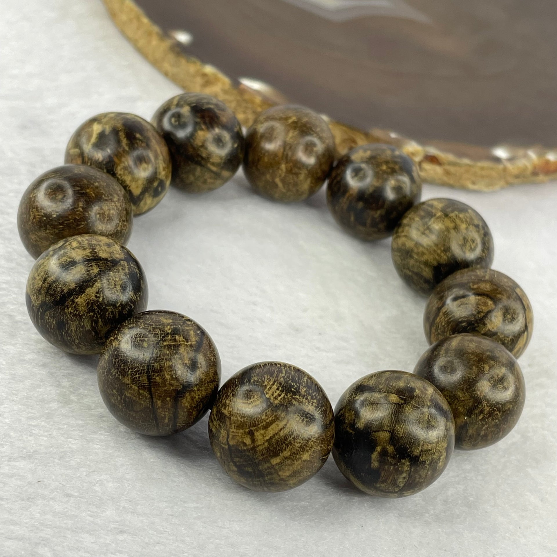 Natural Wild Cambodian Agarwood Beads Bracelet 天然野生柬埔寨沉香珠手链 55.0g 20cm 20.6 mm 12 Beads - Huangs Jadeite and Jewelry Pte Ltd