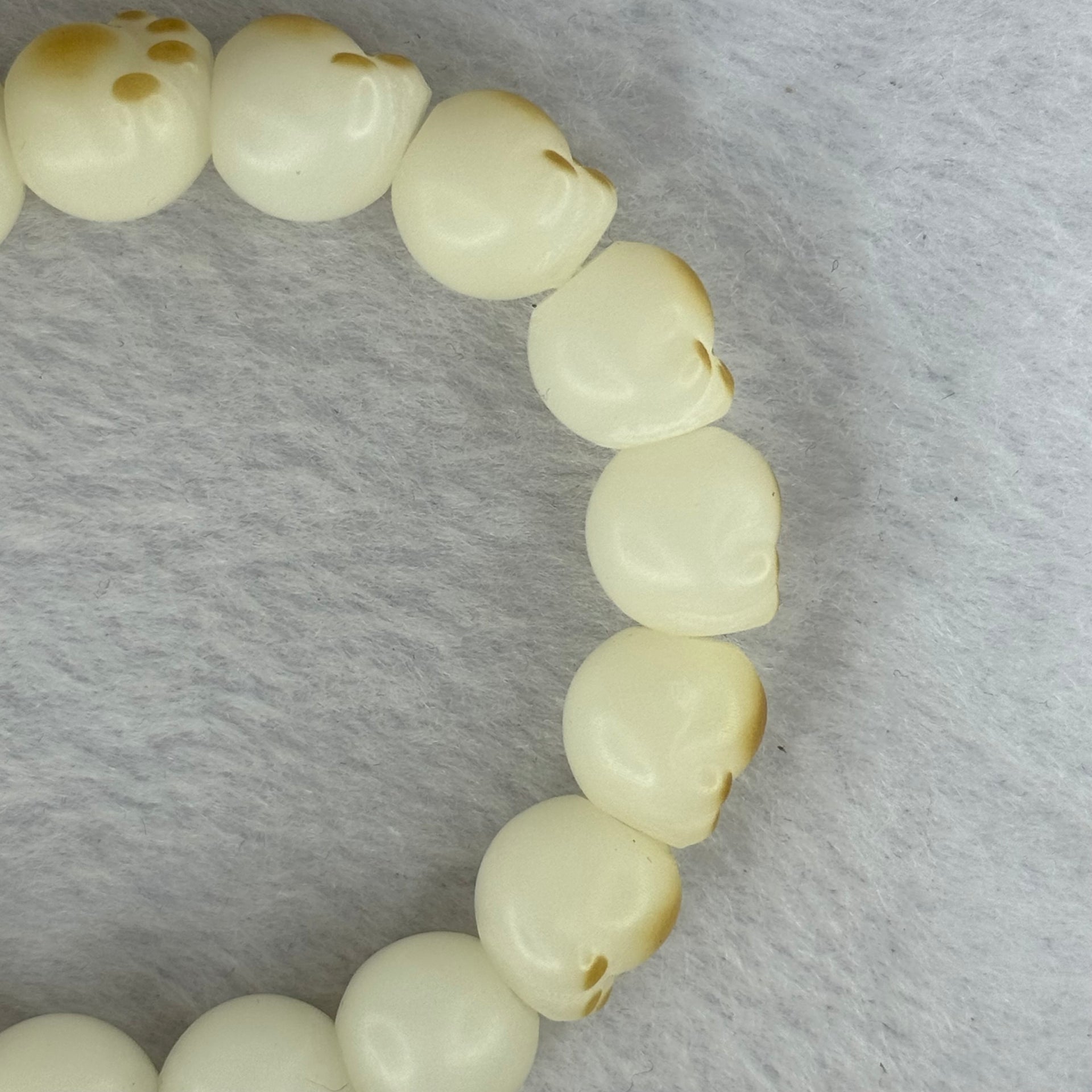 Natural White Color Bodhi Beads in Paw Bracelet 20.05g 16cm 12.2mm 17 Beads - Huangs Jadeite and Jewelry Pte Ltd