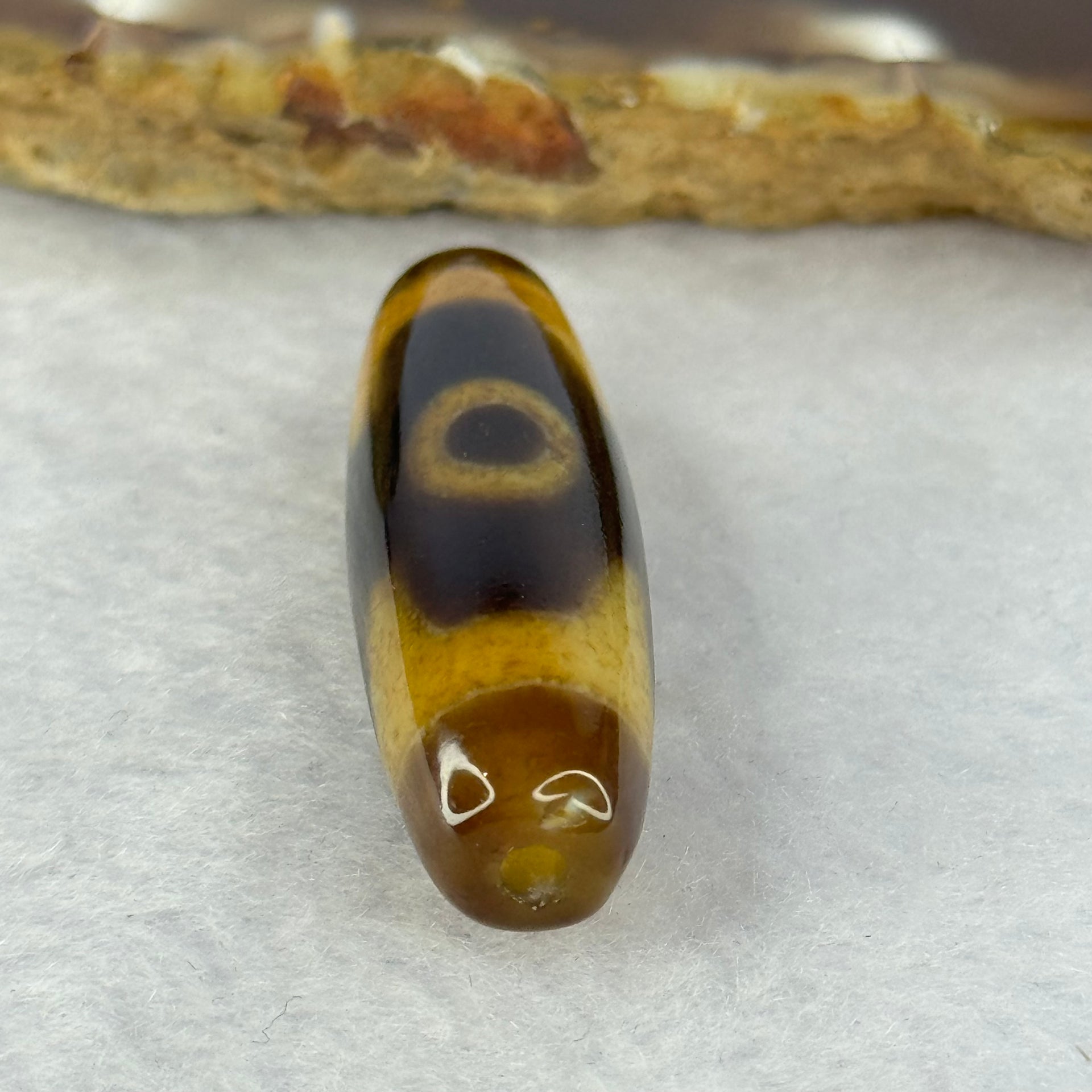 Natural Powerful Tibetan Old Oily Agate 3 Eyes Dzi Bead Heavenly Master (Tian Zhu) 三眼天诛 7.53g 37.9 by 11.6mm - Huangs Jadeite and Jewelry Pte Ltd