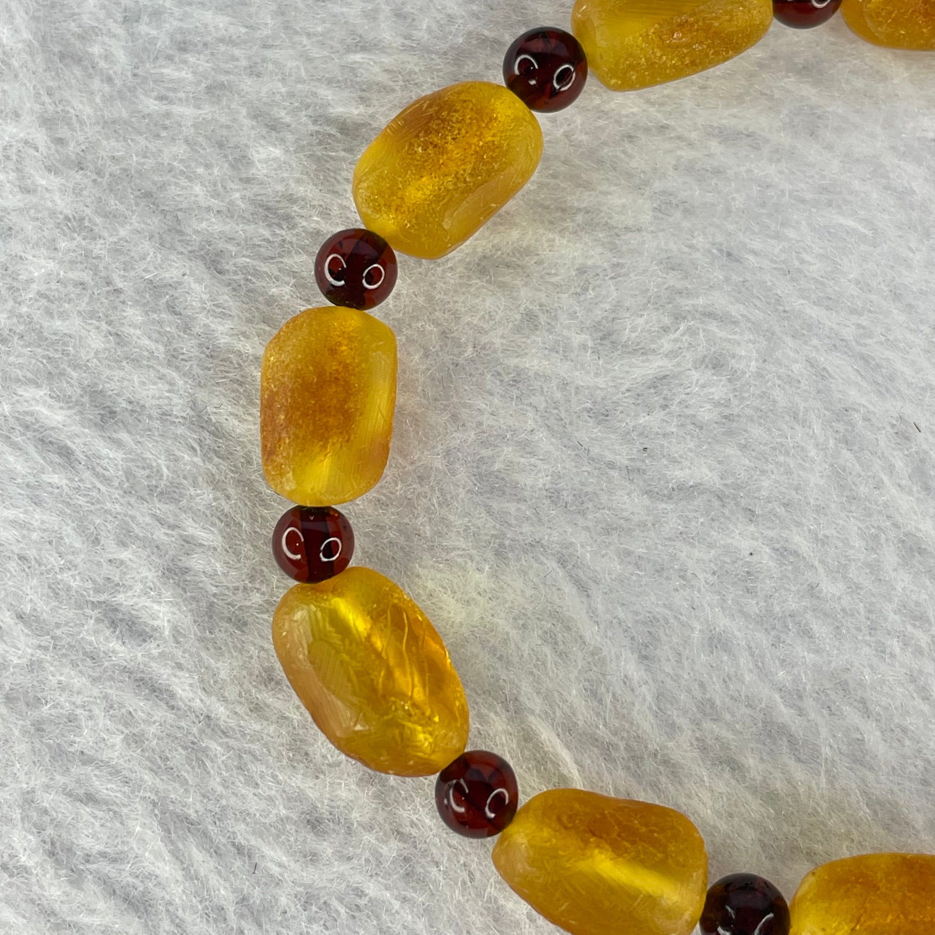 Natural Amber 琥珀 Beads Bracelet  5.25g 7.6 mm 12 Beads - Huangs Jadeite and Jewelry Pte Ltd