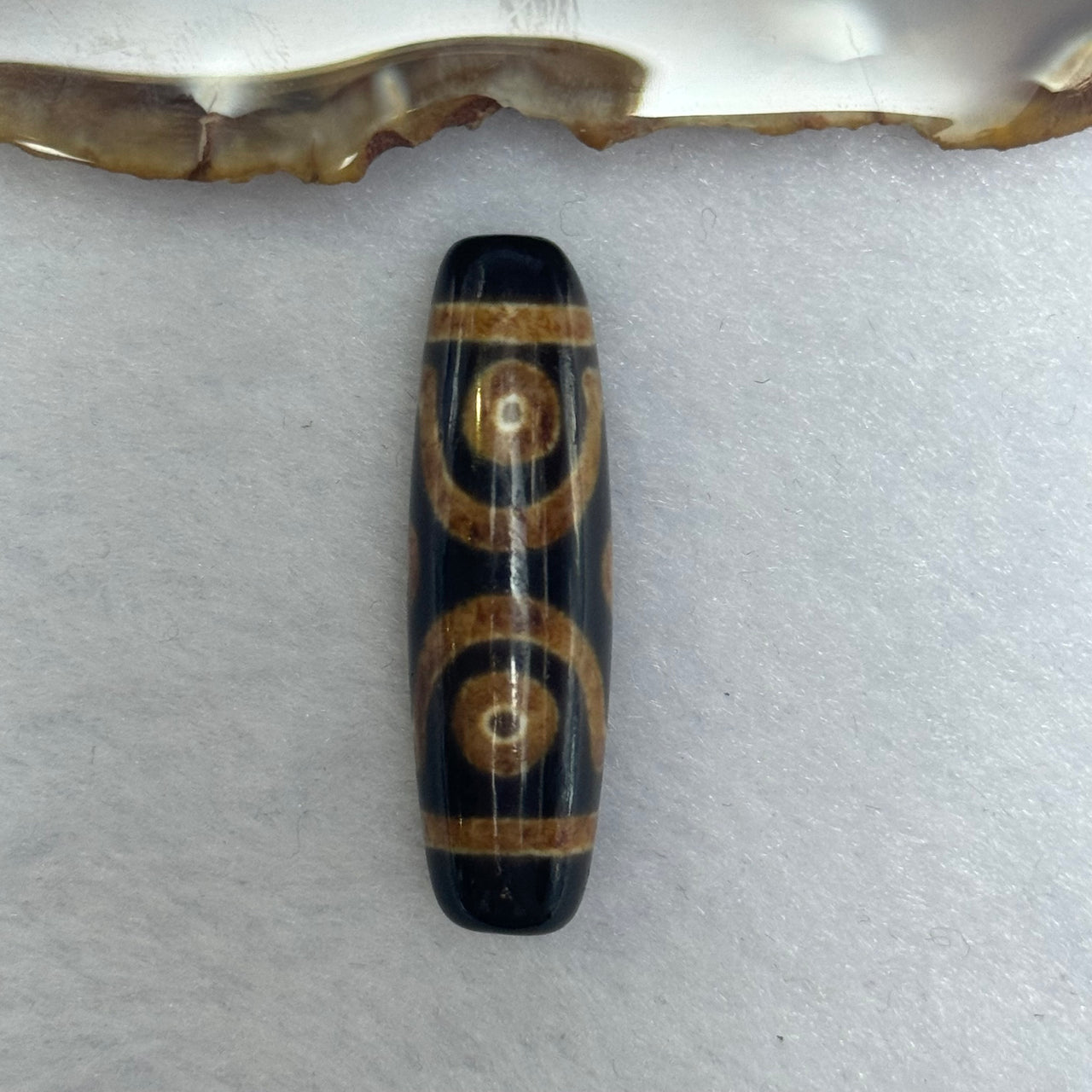 Natural Powerful Tibetan Old Oily Agate 6 Eyes Dzi Bead Heavenly Master (Tian Zhu) 六眼天诛 7.46g 38.1 by 11.4mm - Huangs Jadeite and Jewelry Pte Ltd