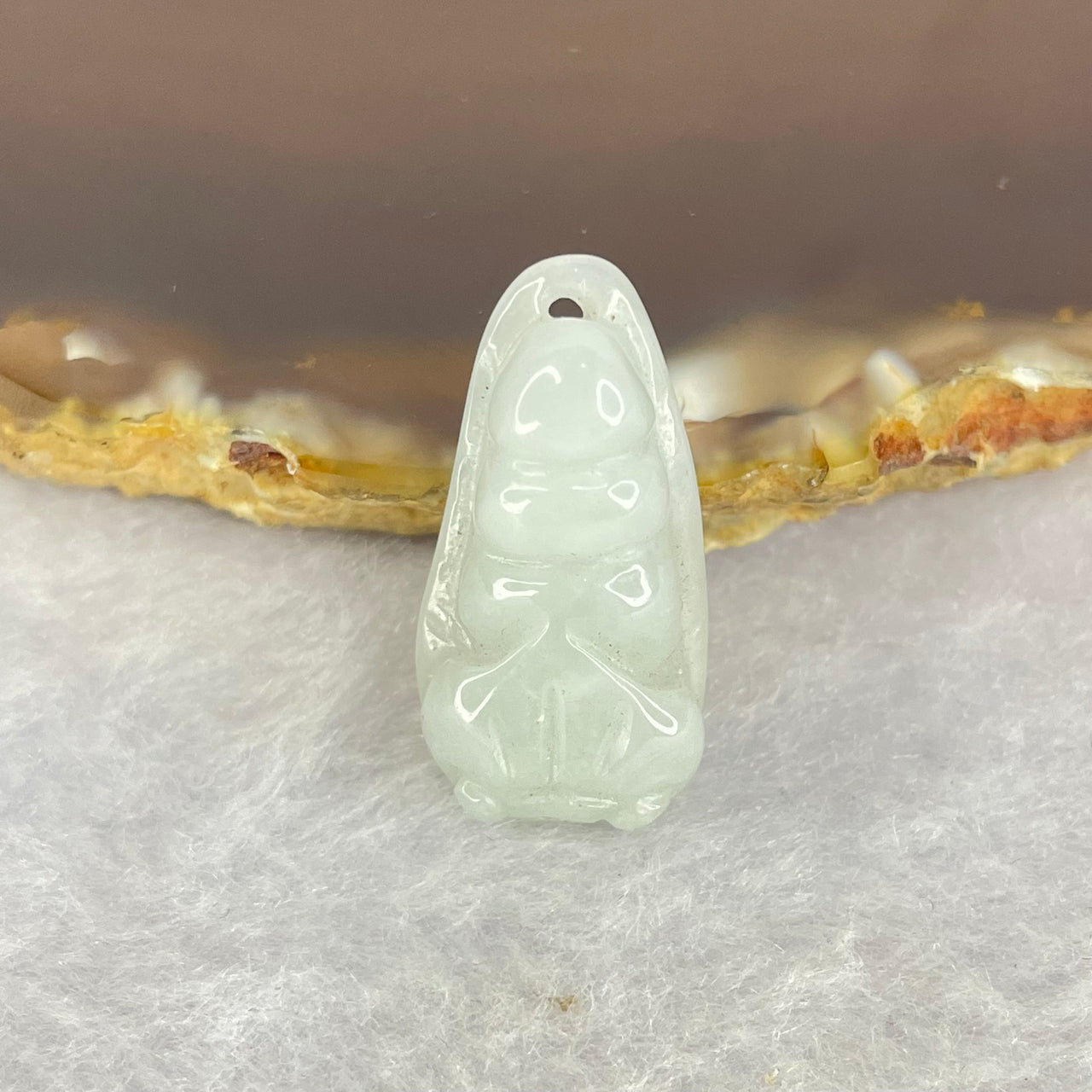 Type A Green Pea Pod Jadeite 3.36g 12.5 by 24.7 by 5.9mm - Huangs Jadeite and Jewelry Pte Ltd