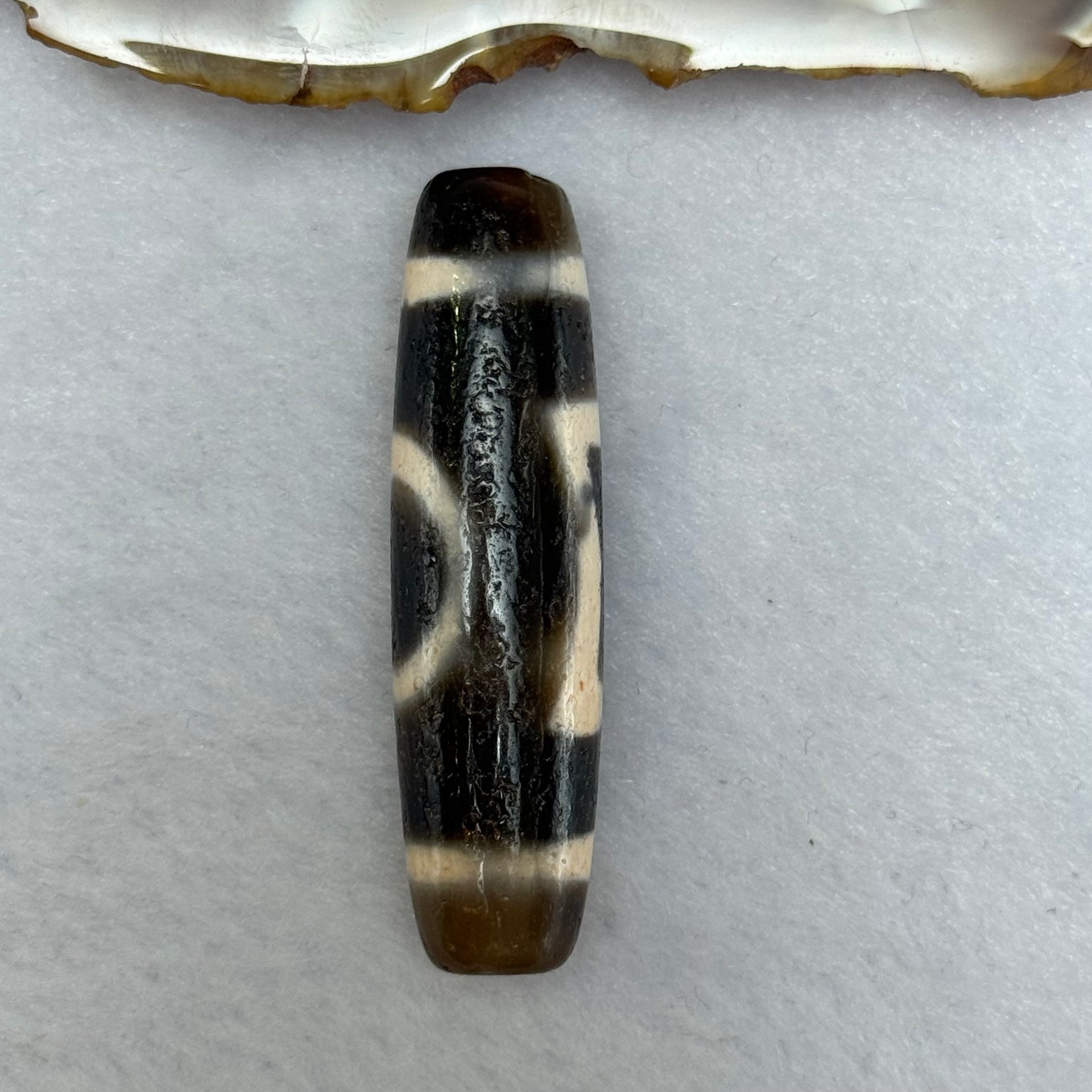 Natural Powerful Tibetan Old Oily Agate Sky Door Serenity 1 Eye Dzi Bead Heavenly Master (Tian Zhu) 一眼天诛 12.55g 47.9 by 12.6mm - Huangs Jadeite and Jewelry Pte Ltd