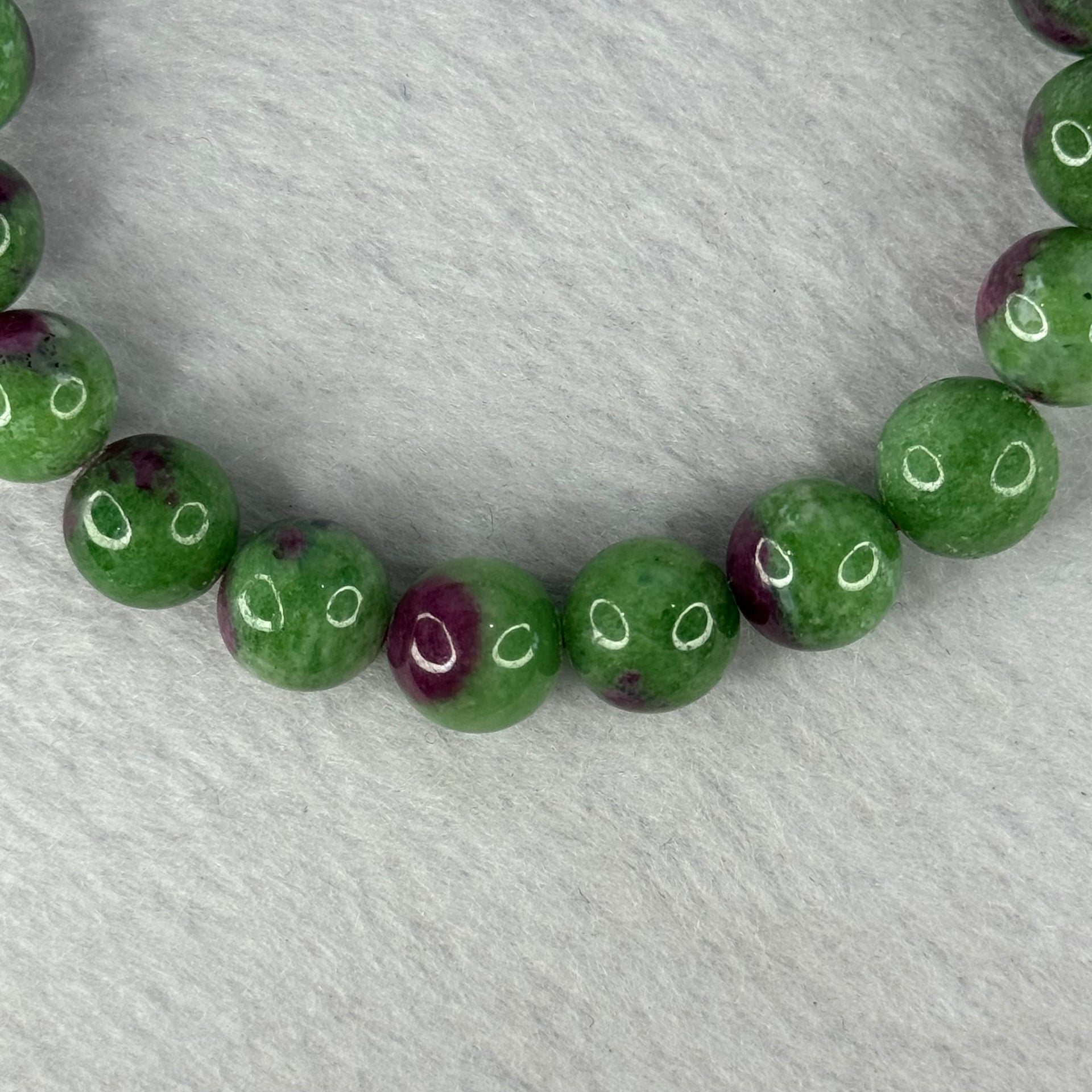 Natural Emerald And Ruby Zoisite Beads Bracelet 40.94g 18cm 10.7mm 20 Beads - Huangs Jadeite and Jewelry Pte Ltd