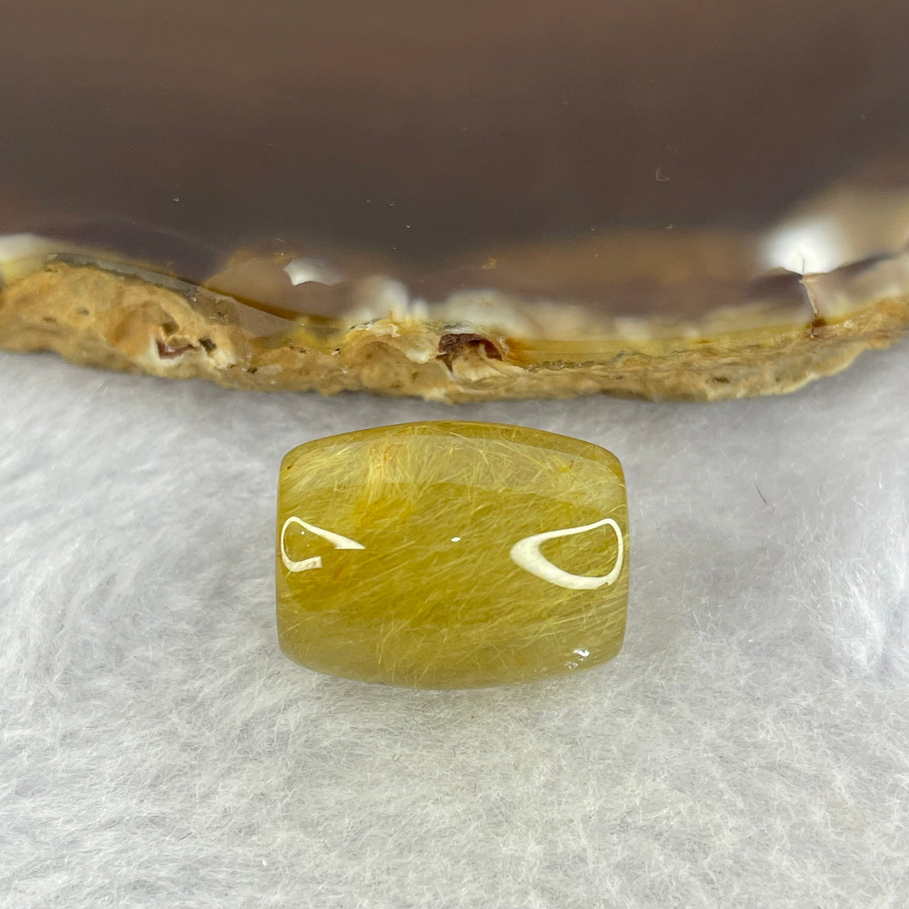 Good Grade Natural Golden Rutilated Quartz Crystal Lulu Tong Barrel 天然金顺发晶水晶露露通桶 
54.9g 17.1 by 13.6mm - Huangs Jadeite and Jewelry Pte Ltd